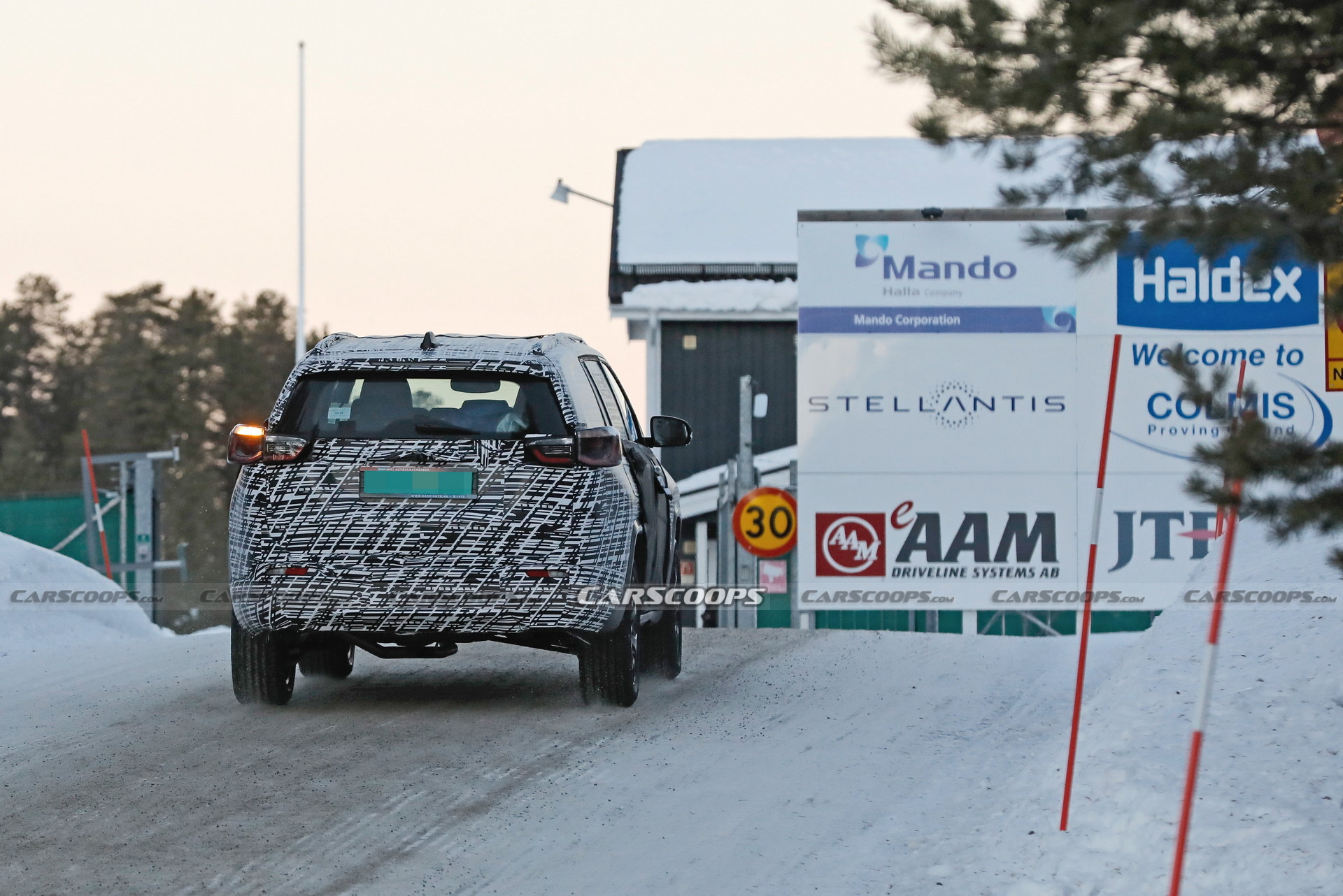 Why Is Jeep Testing Camouflaged Commander Prototypes In Europe?