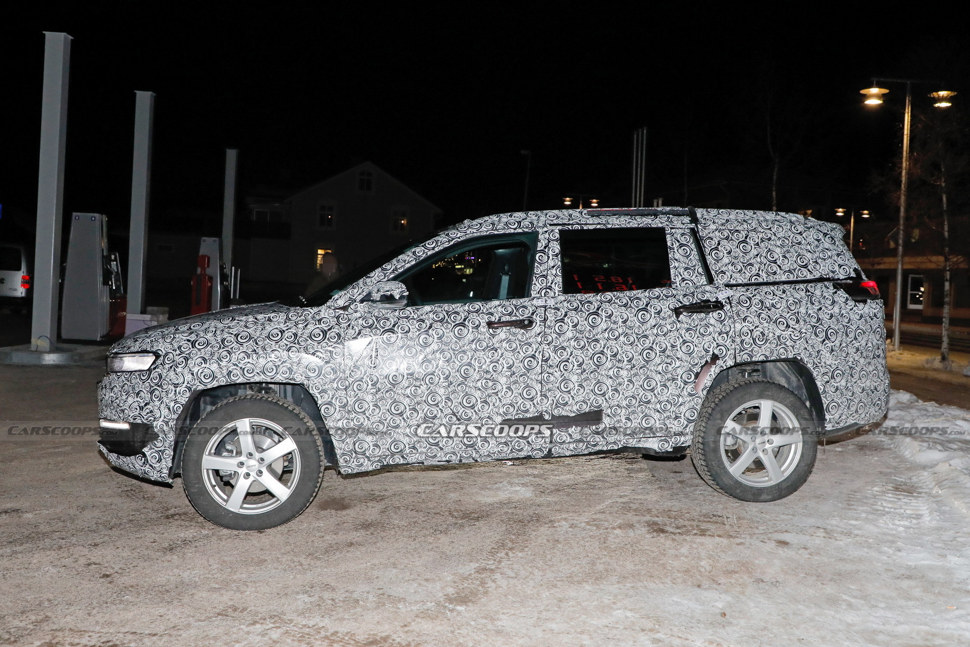 Why Is Jeep Testing Camouflaged Commander Prototypes In Europe?