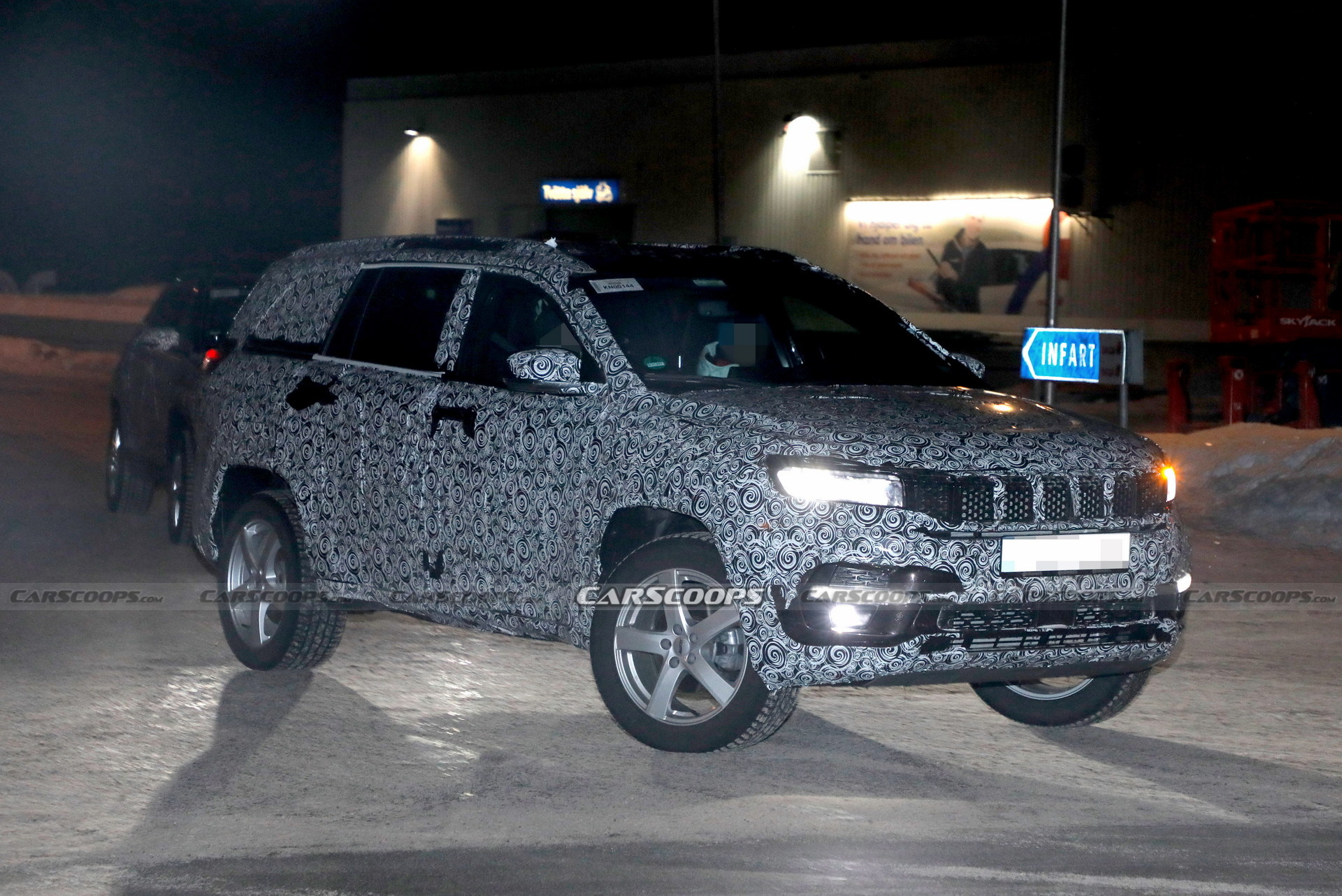 Why Is Jeep Testing Camouflaged Commander Prototypes In Europe?
