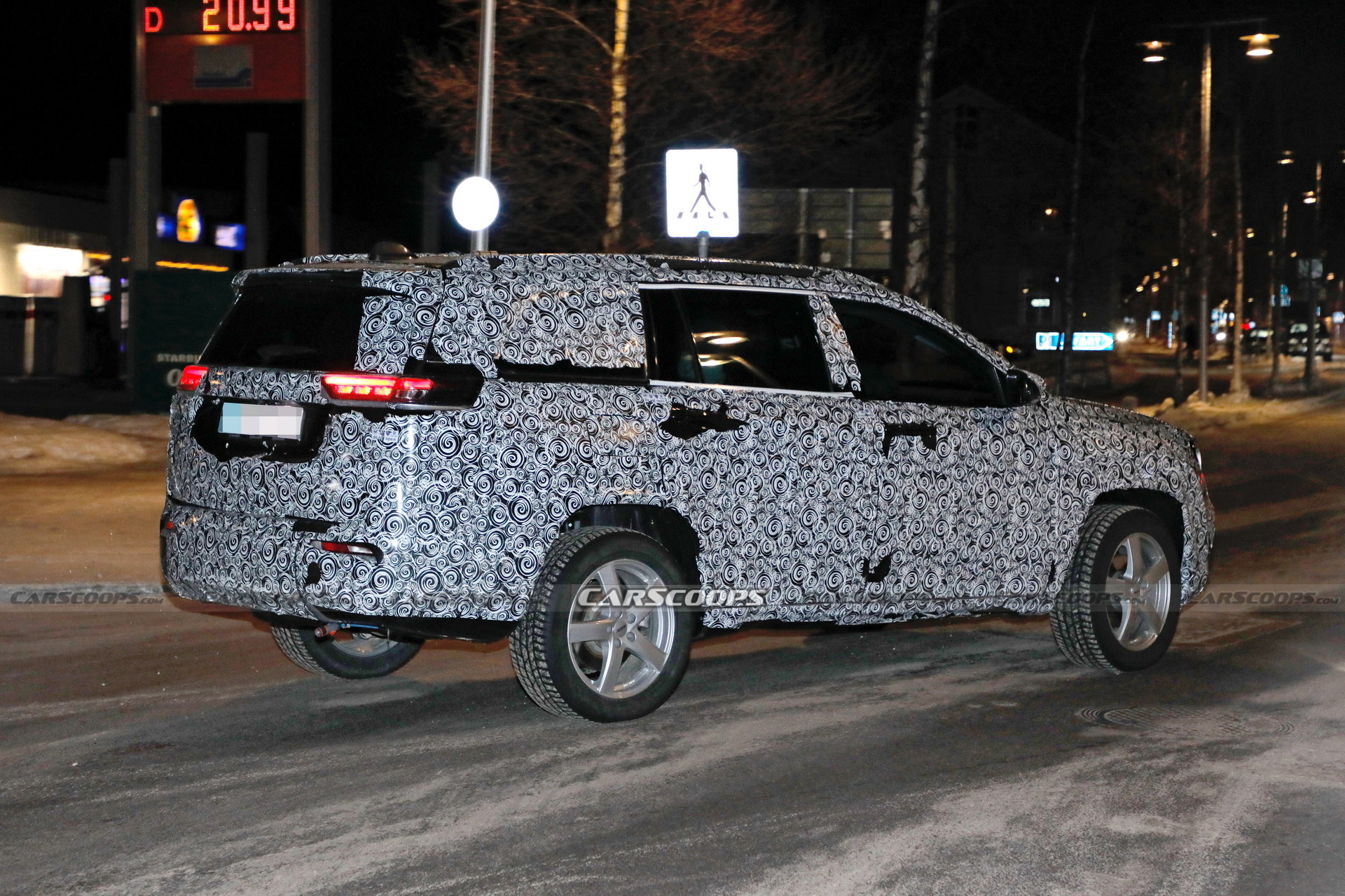Why Is Jeep Testing Camouflaged Commander Prototypes In Europe?