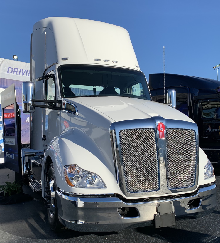 Kenworth’s New Electric Truck Has Up To 670 HP And A 150-Mile Range