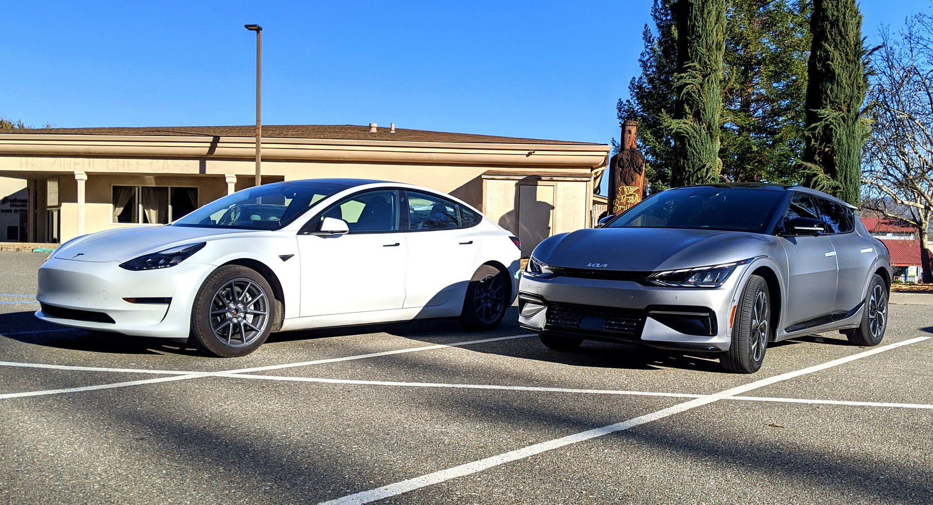 Kia-EV6-vs-Tesla-Model-Y.jpg