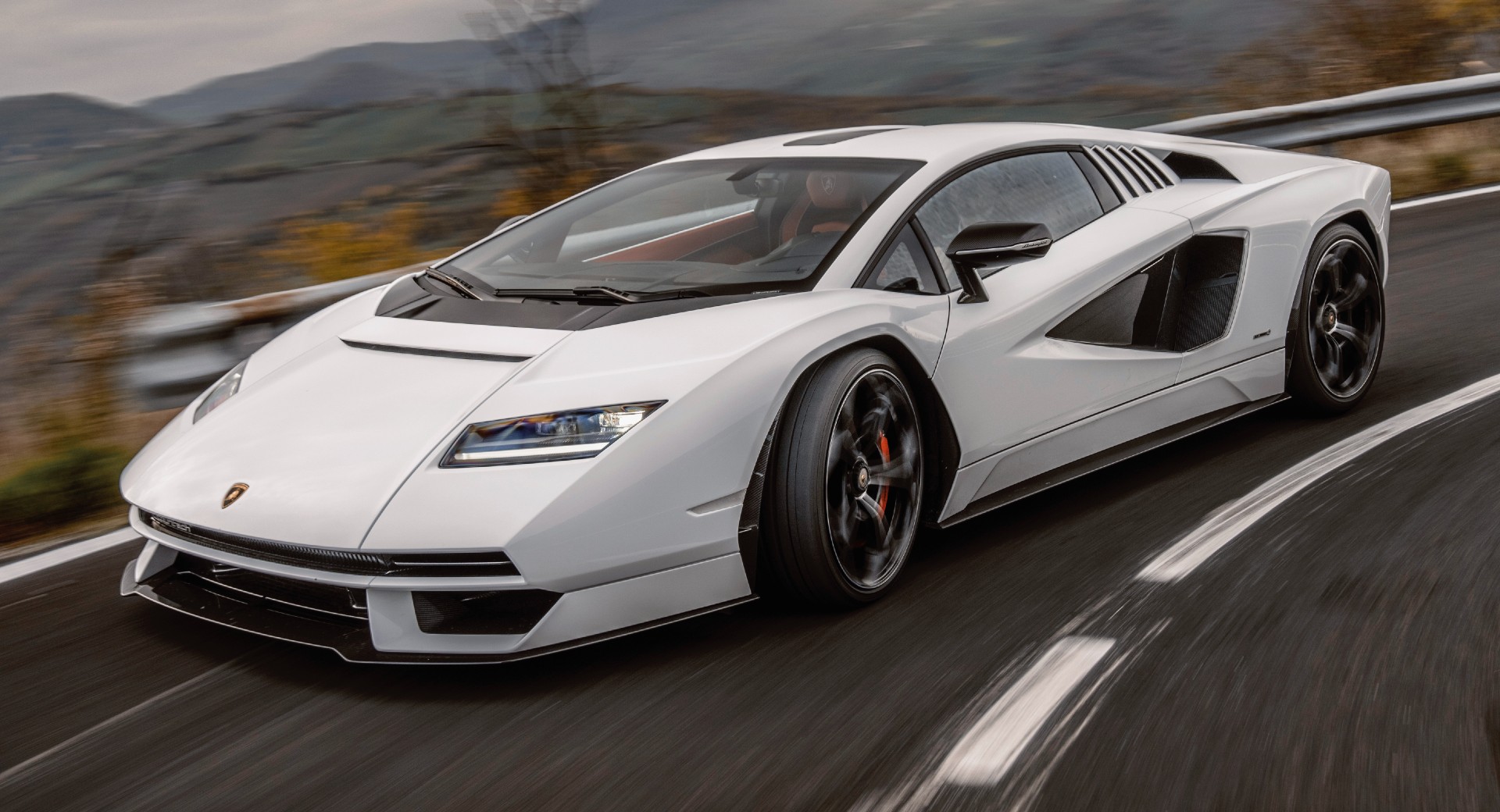 The Lamborghini Countach LPI 800-4 Does Look Better On The Road | Carscoops
