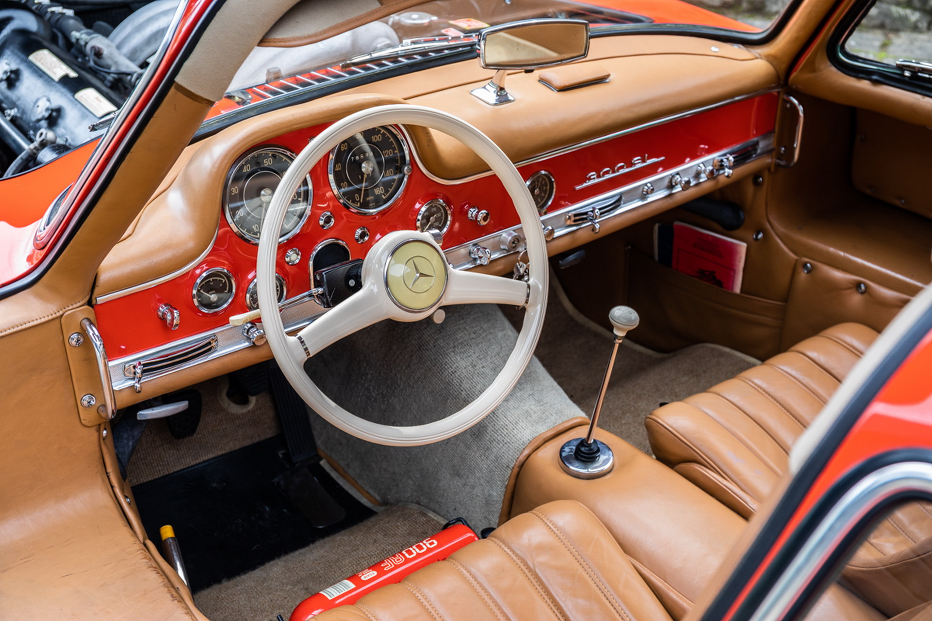 The Mercedes 300SL Gullwing Was Practically A Parts-Bin Special, So How Did It Become So Successful?