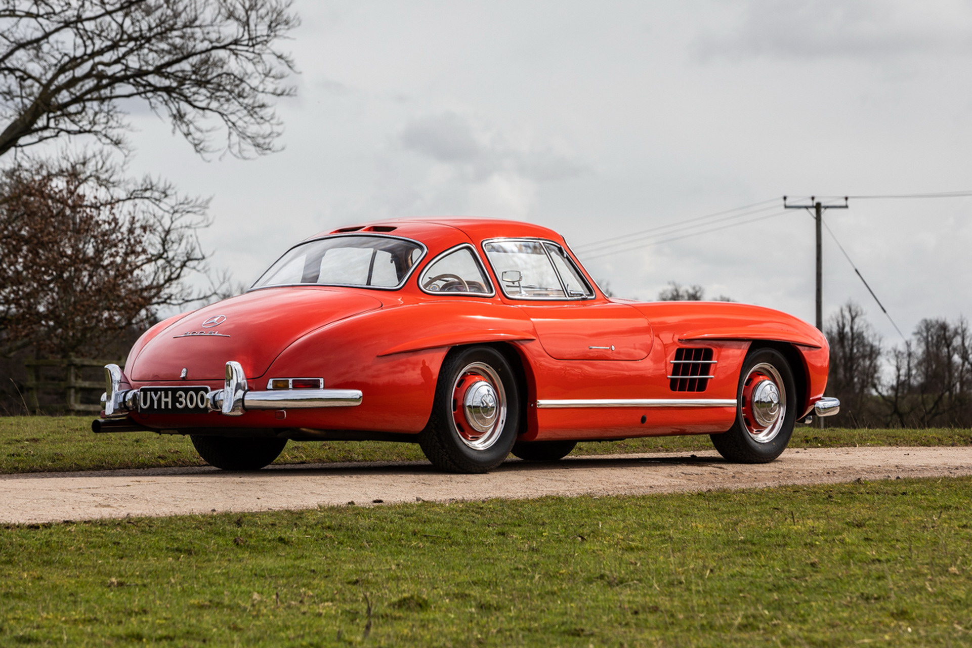The Mercedes 300SL Gullwing Was Practically A Parts-Bin Special, So How Did It Become So Successful?