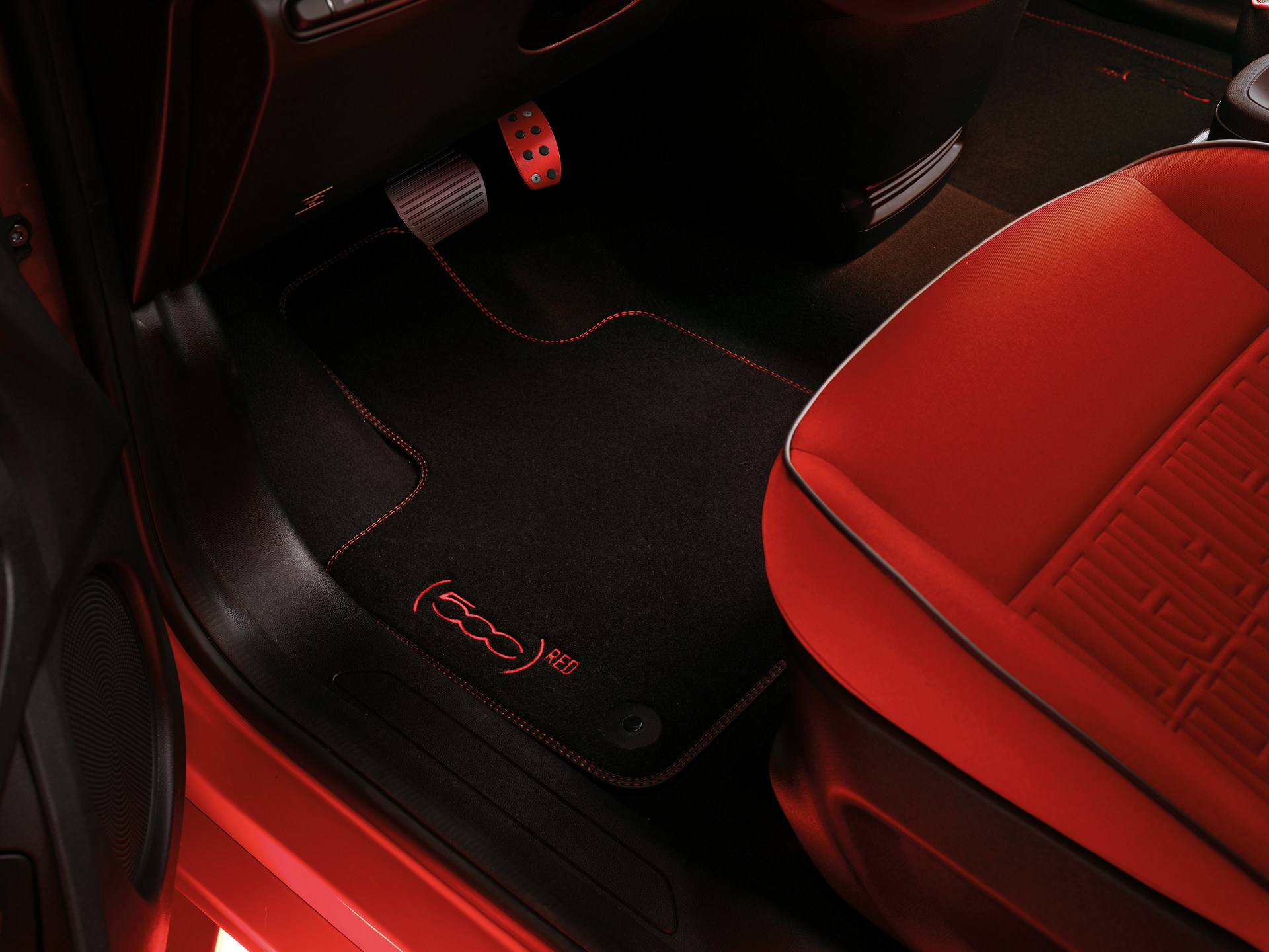 Fiat Debuts 500 RED With A Sanitizing Glovebox And UV-C Lamp, New Tipo Cross SW And More For 2022