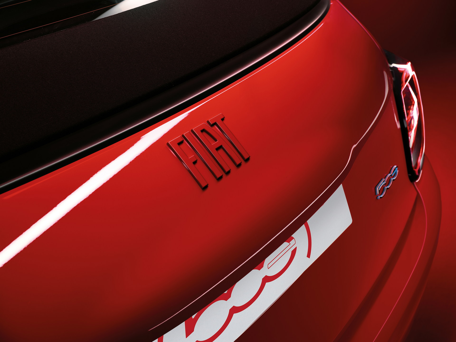 Fiat Debuts 500 RED With A Sanitizing Glovebox And UV-C Lamp, New Tipo Cross SW And More For 2022