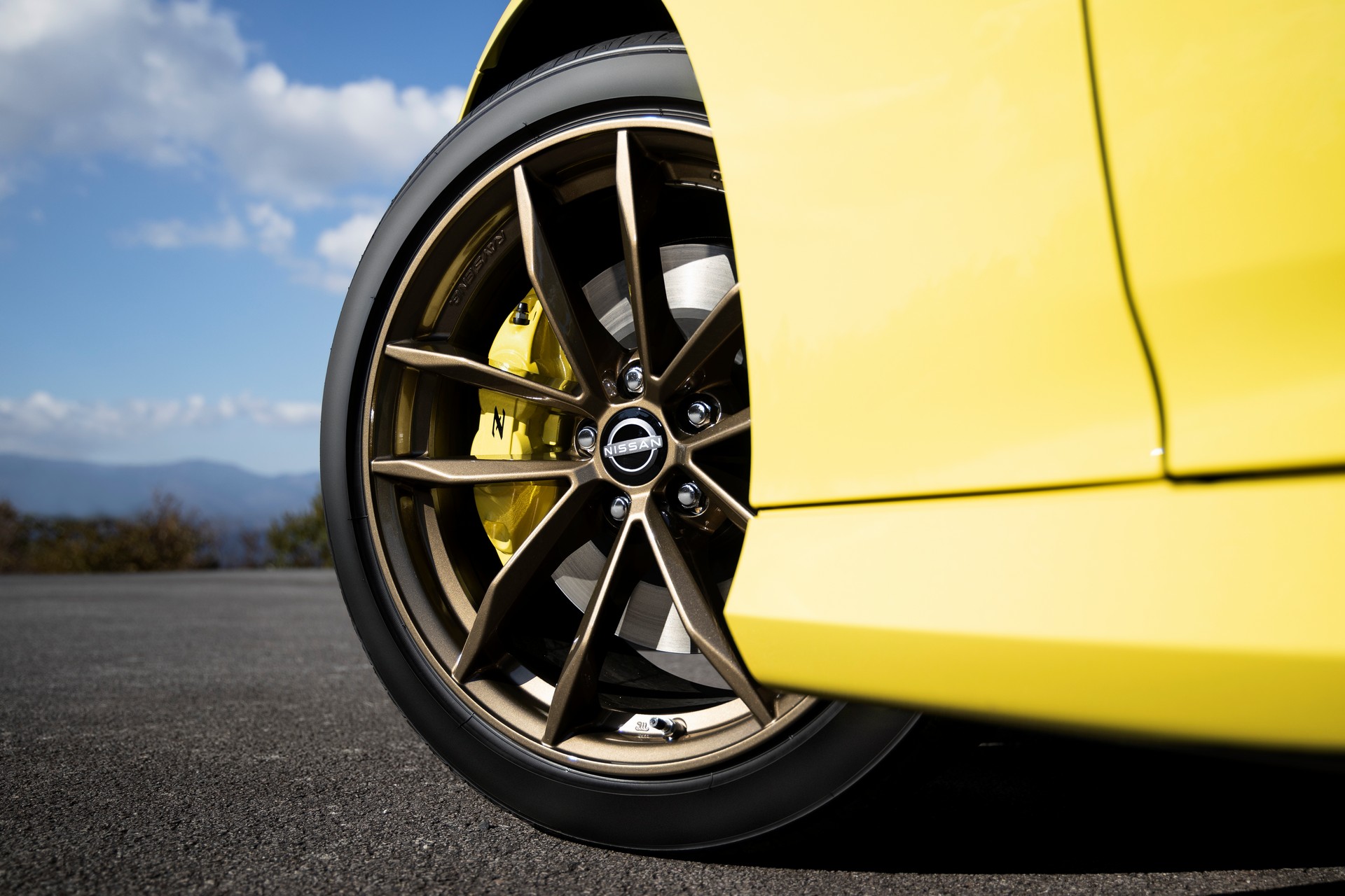 New Nissan Z Arrives In Japan As The Fairlady Z With Proto Spec Launch Edition