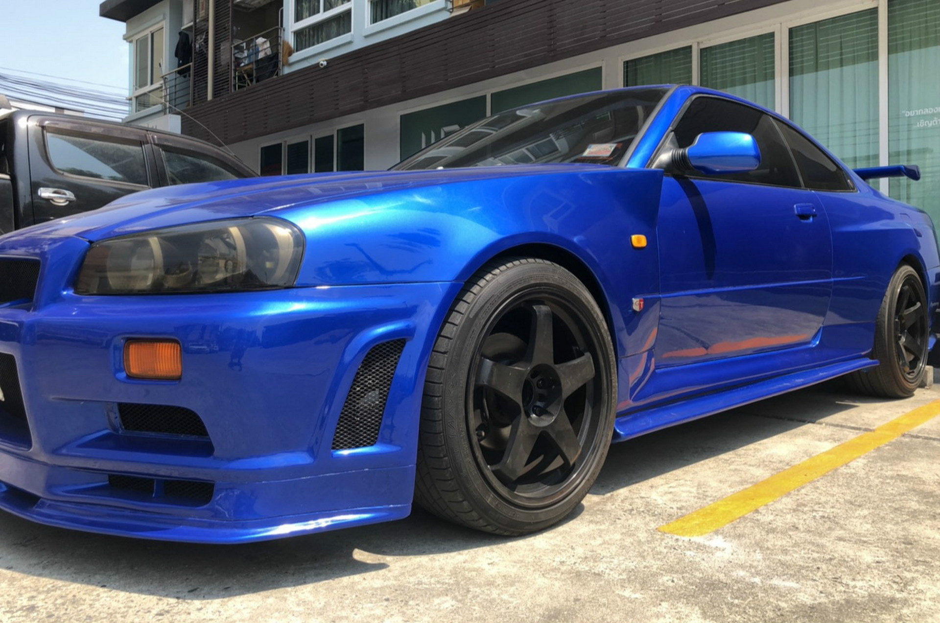 Here’s Your $10k Nissan GT-R R34 Replica From Thailand Based On A Rover 200 Coupé