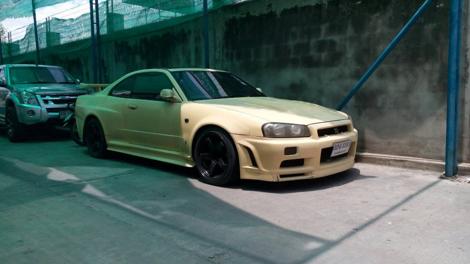 Here’s Your $10k Nissan GT-R R34 Replica From Thailand Based On A Rover 200 Coupé