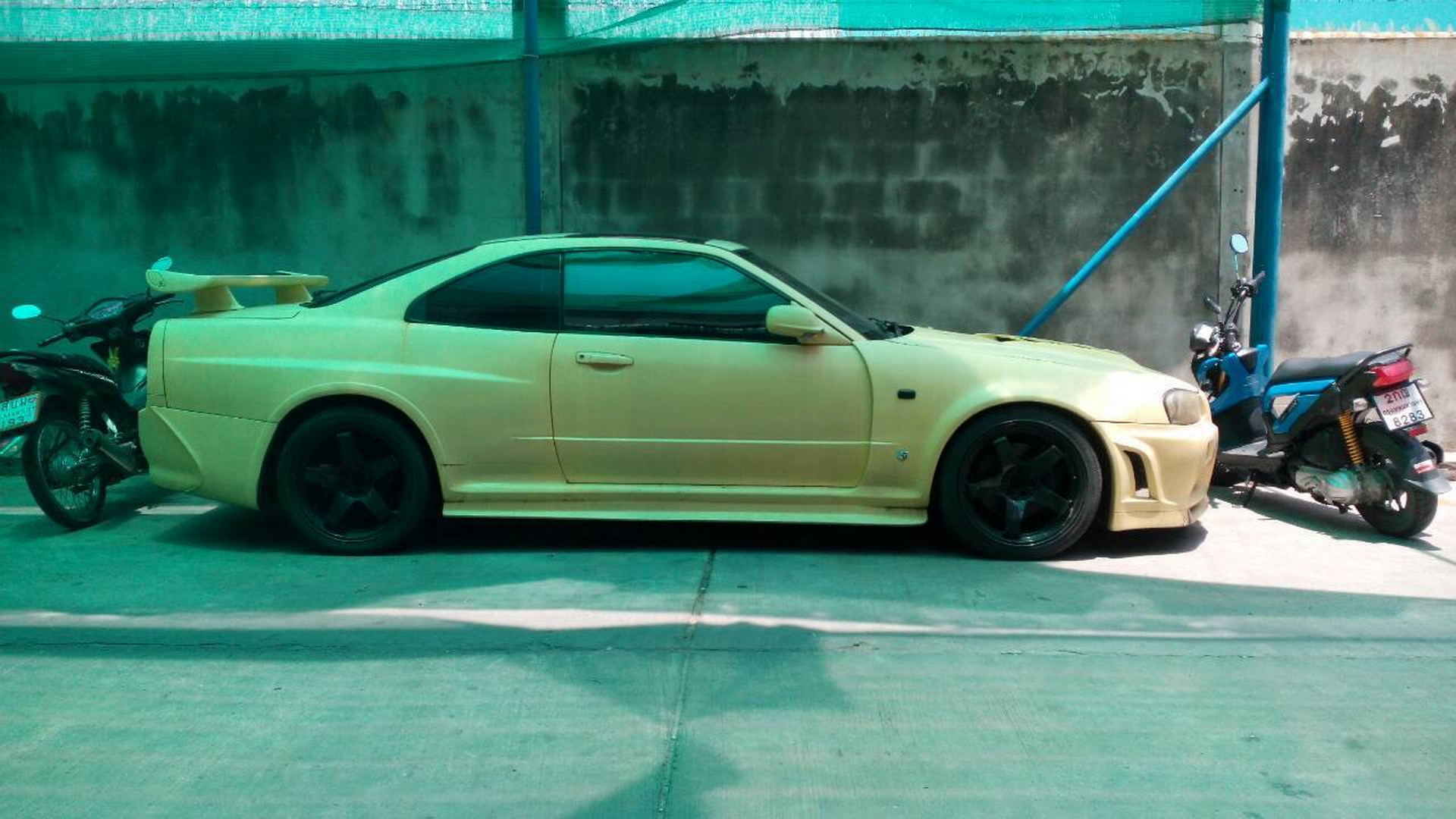 Here’s Your $10k Nissan GT-R R34 Replica From Thailand Based On A Rover 200 Coupé