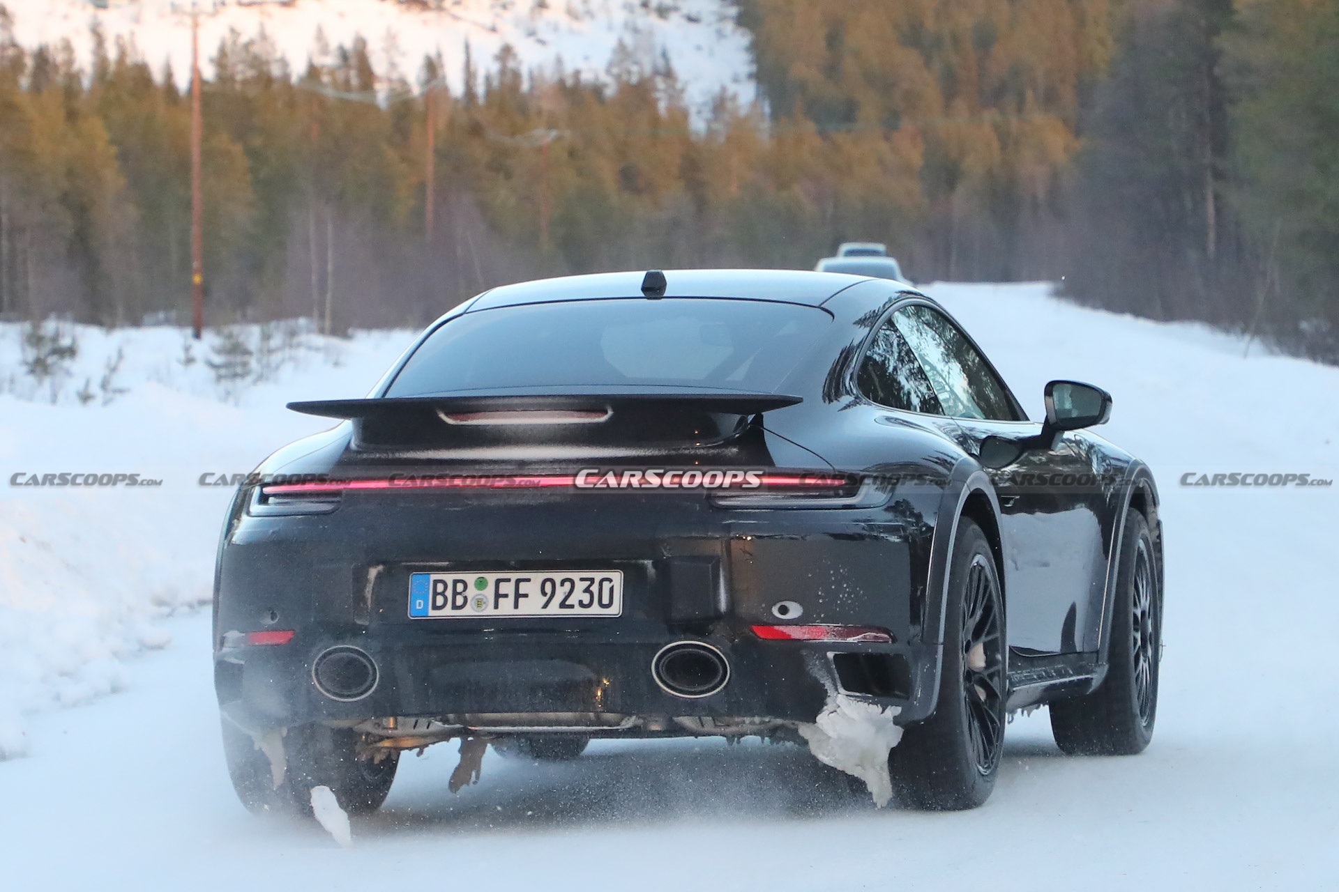 Porsche 911 Safari Strips Down In The Snow, Reveals Fixed Wing