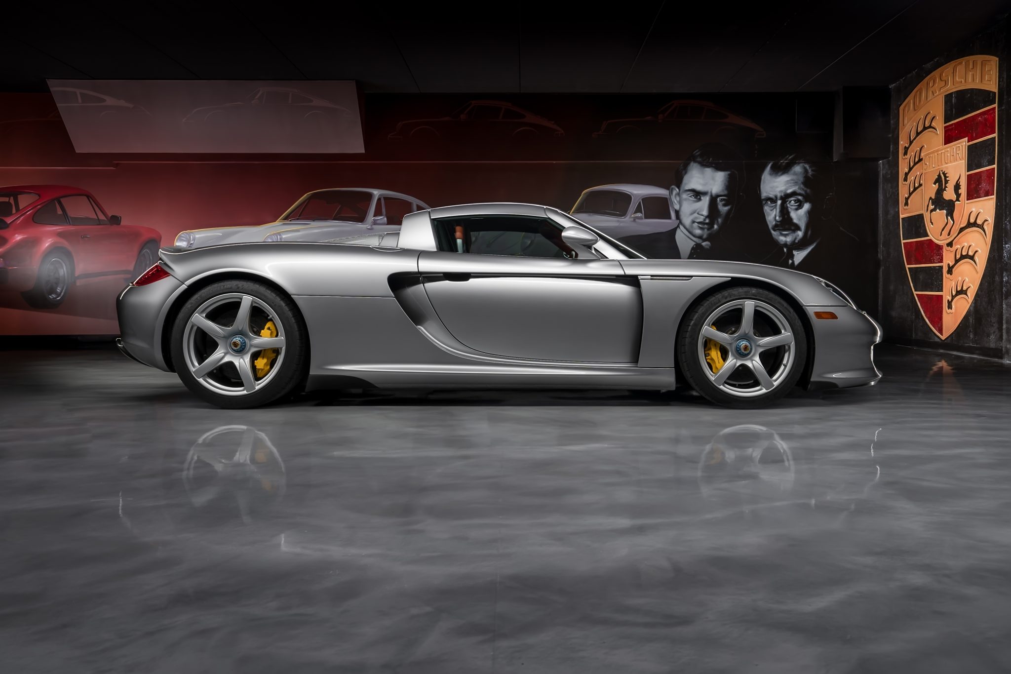 This 2005 Porsche Carrera GT Just Set A World Record Selling For $2M