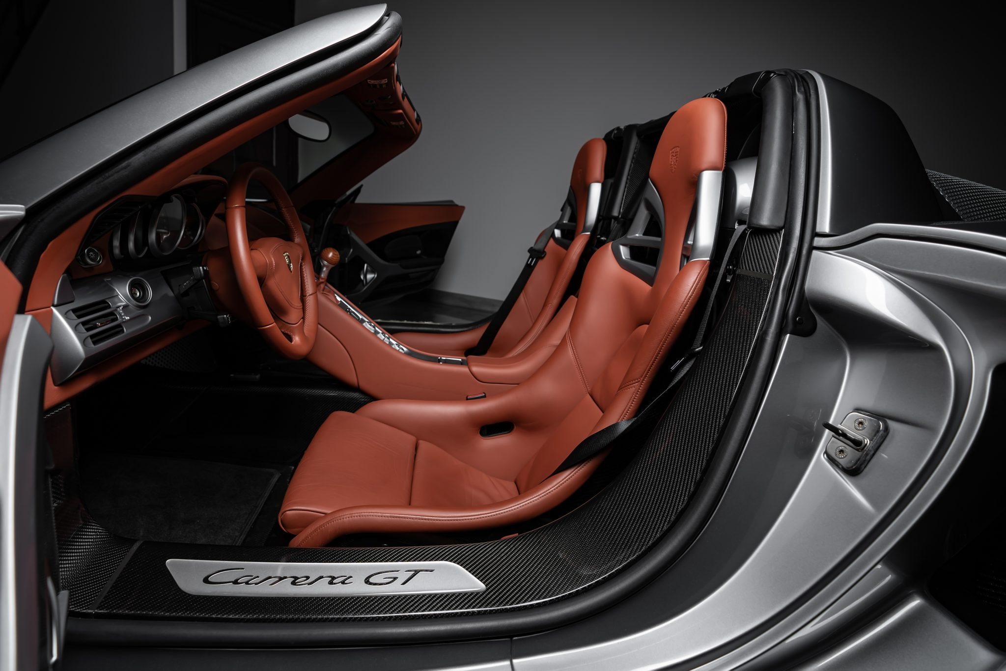 This 2005 Porsche Carrera GT Just Set A World Record Selling For $2M