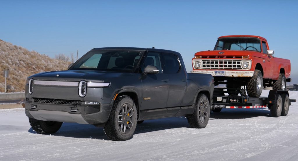  Here’s How The Rivian R1T Performs When Towing 8,100 Pounds In Cold Weather