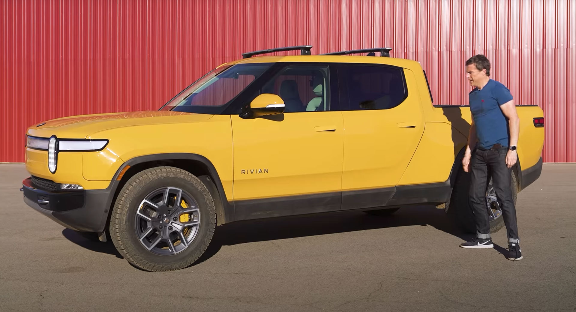 The Rivian R1t Proves That Electric Pickup Trucks Can Be Fun Cars