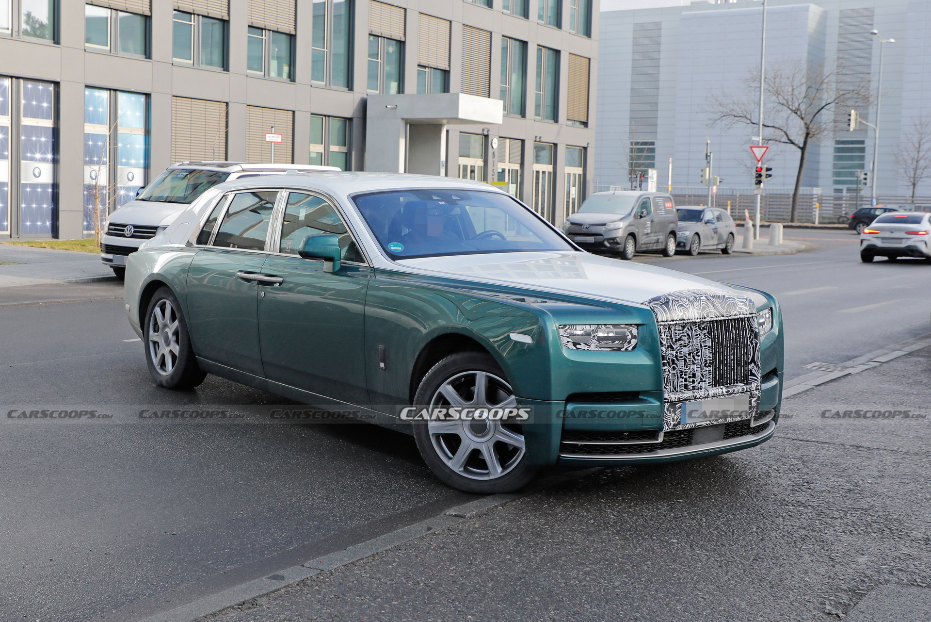 2023 Rolls-Royce Phantom Facelift Spied With Minor Visual Changes