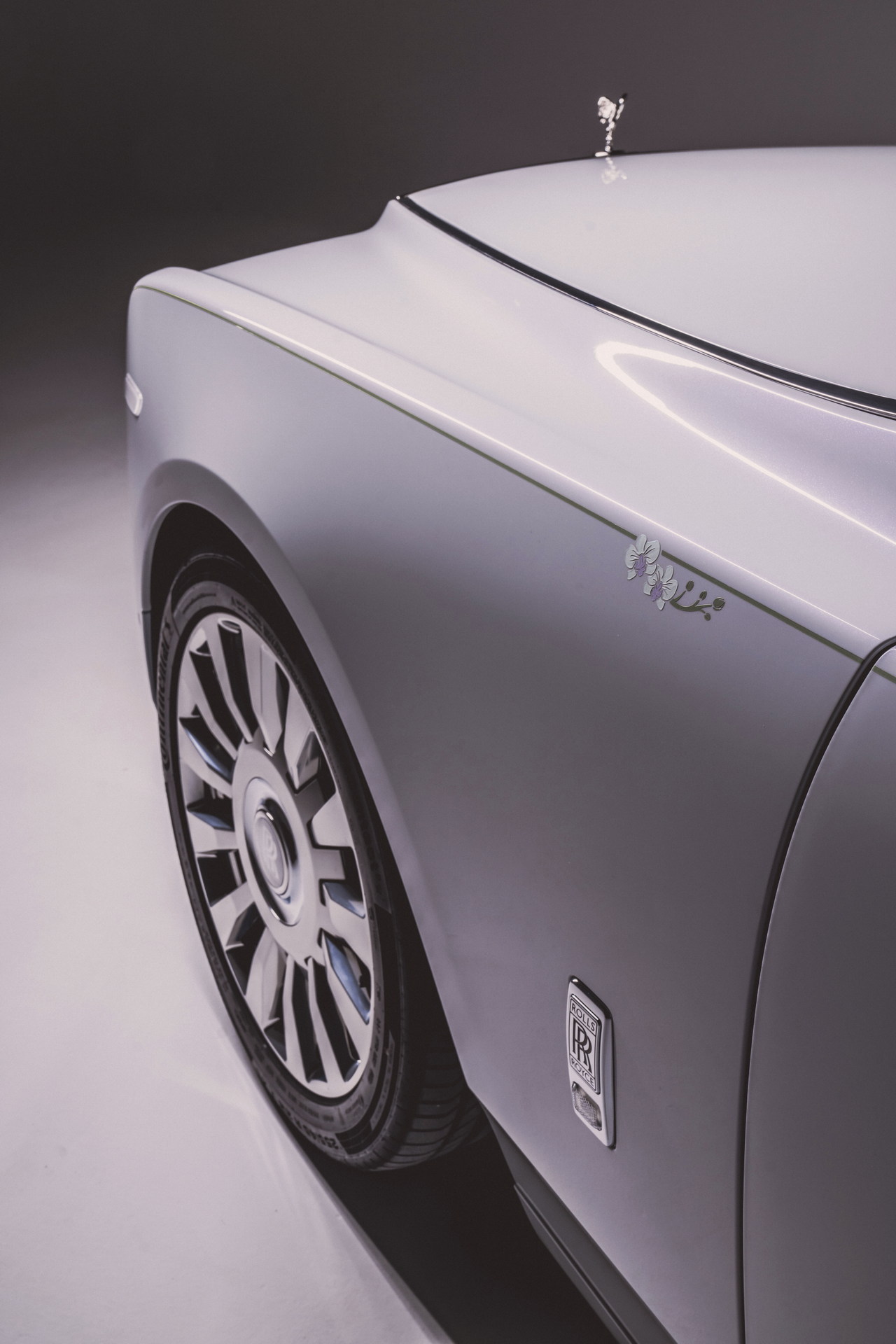 Rolls-Royce Phantom Orchid Is A One-Off Designed For A Singapore Client