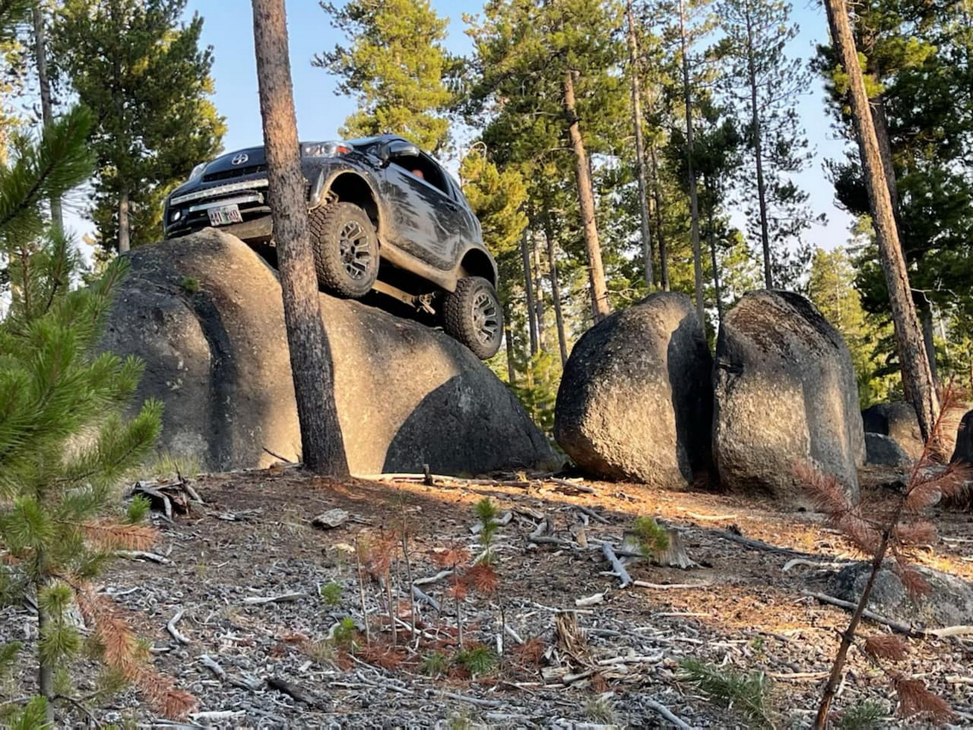 The Go-Anywhere Sciuki iQ 4×4 Is A Scion City Car With Grand Vitara Underpinnings