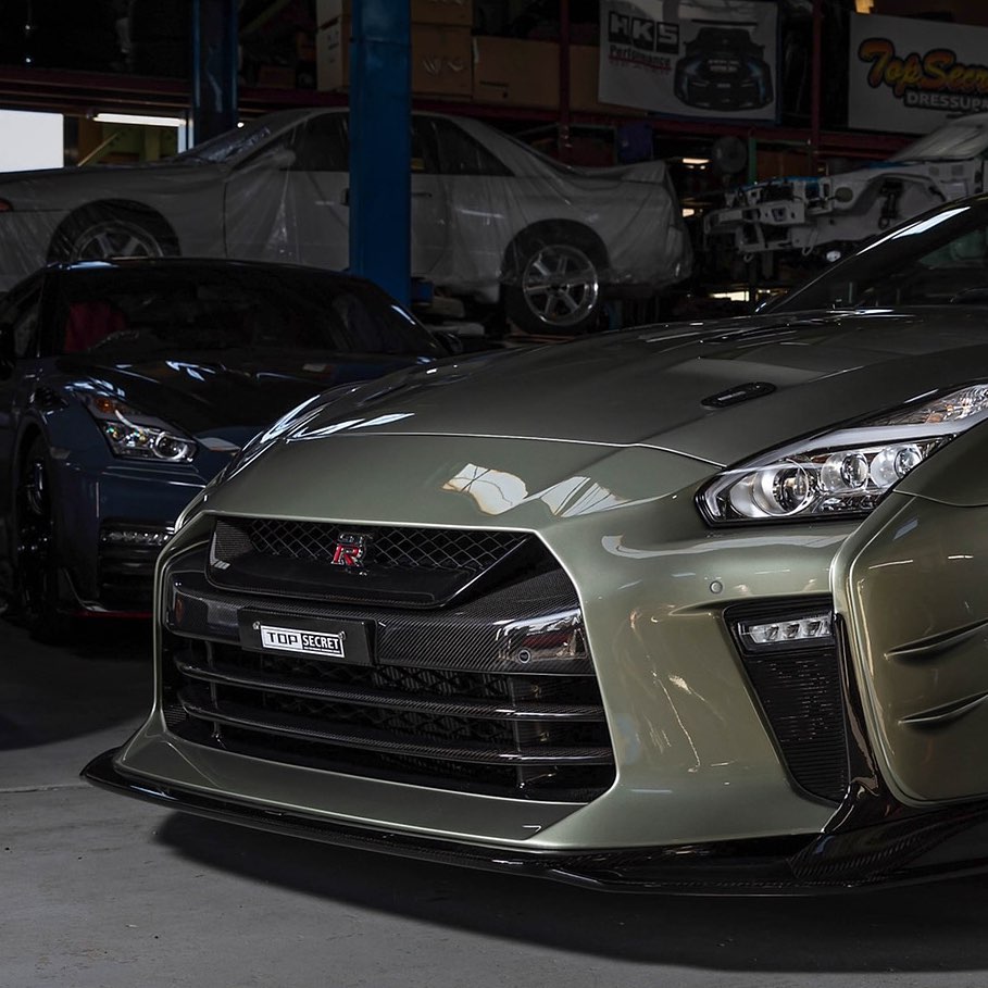 Top Secret Gives Nissan GT-R T-Spec A Relatively Restrained Makeover (And A Huge Wing)