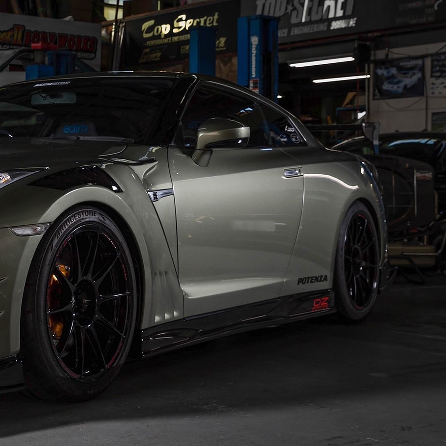 Top Secret Gives Nissan GT-R T-Spec A Relatively Restrained Makeover (And A Huge Wing)