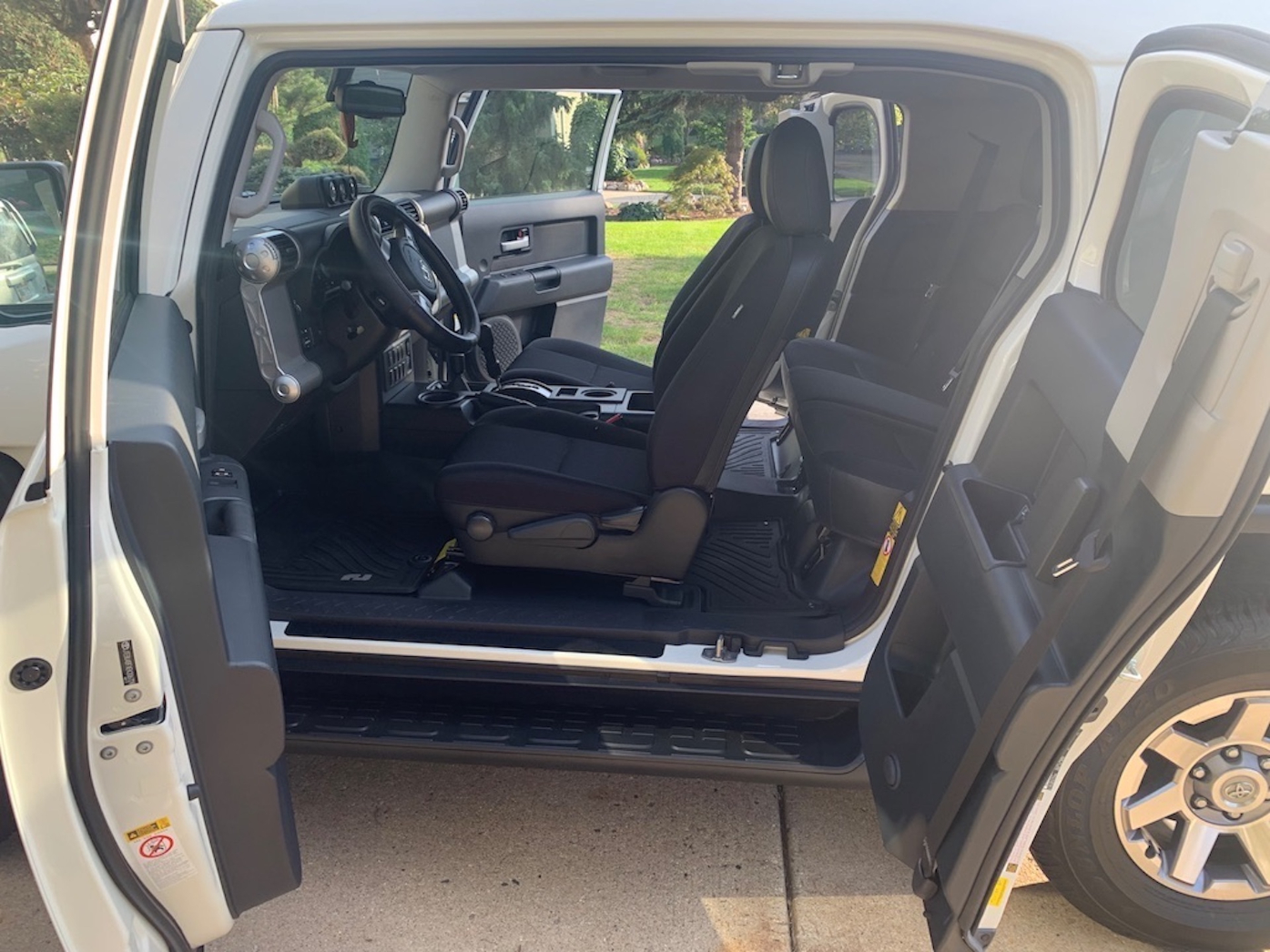 A 63-Mile 2014 Toyota FJ Cruiser Just Sold For An Eye-Watering $81,500