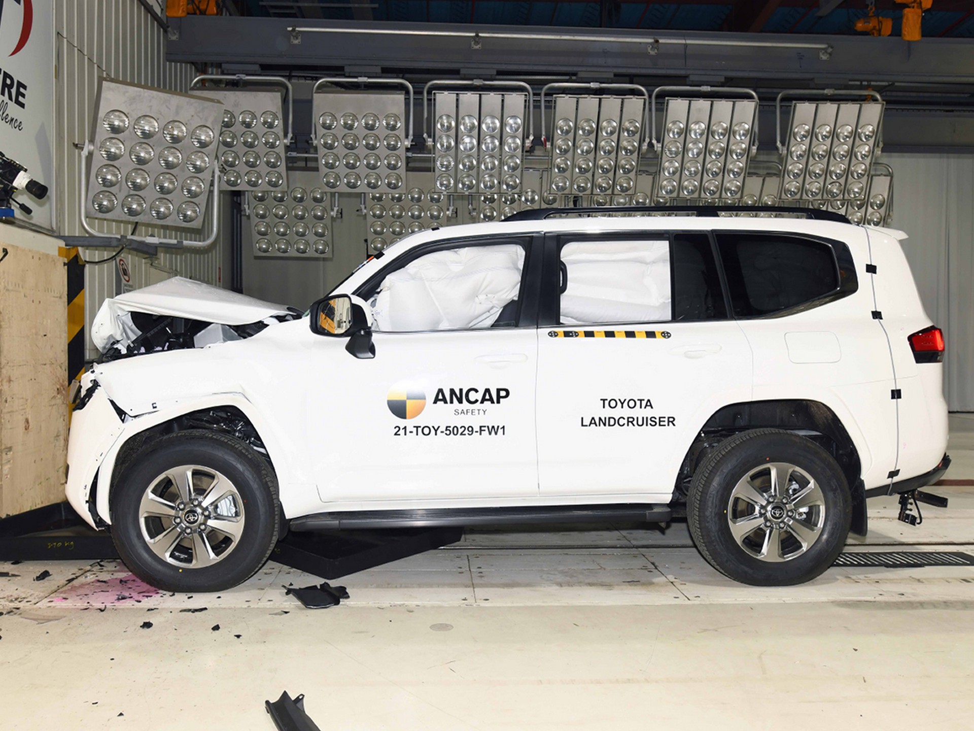 Watch The 2022 Toyota Land Cruiser 300 Crash Its Way To A 5-Star Safety Rating In Australasia