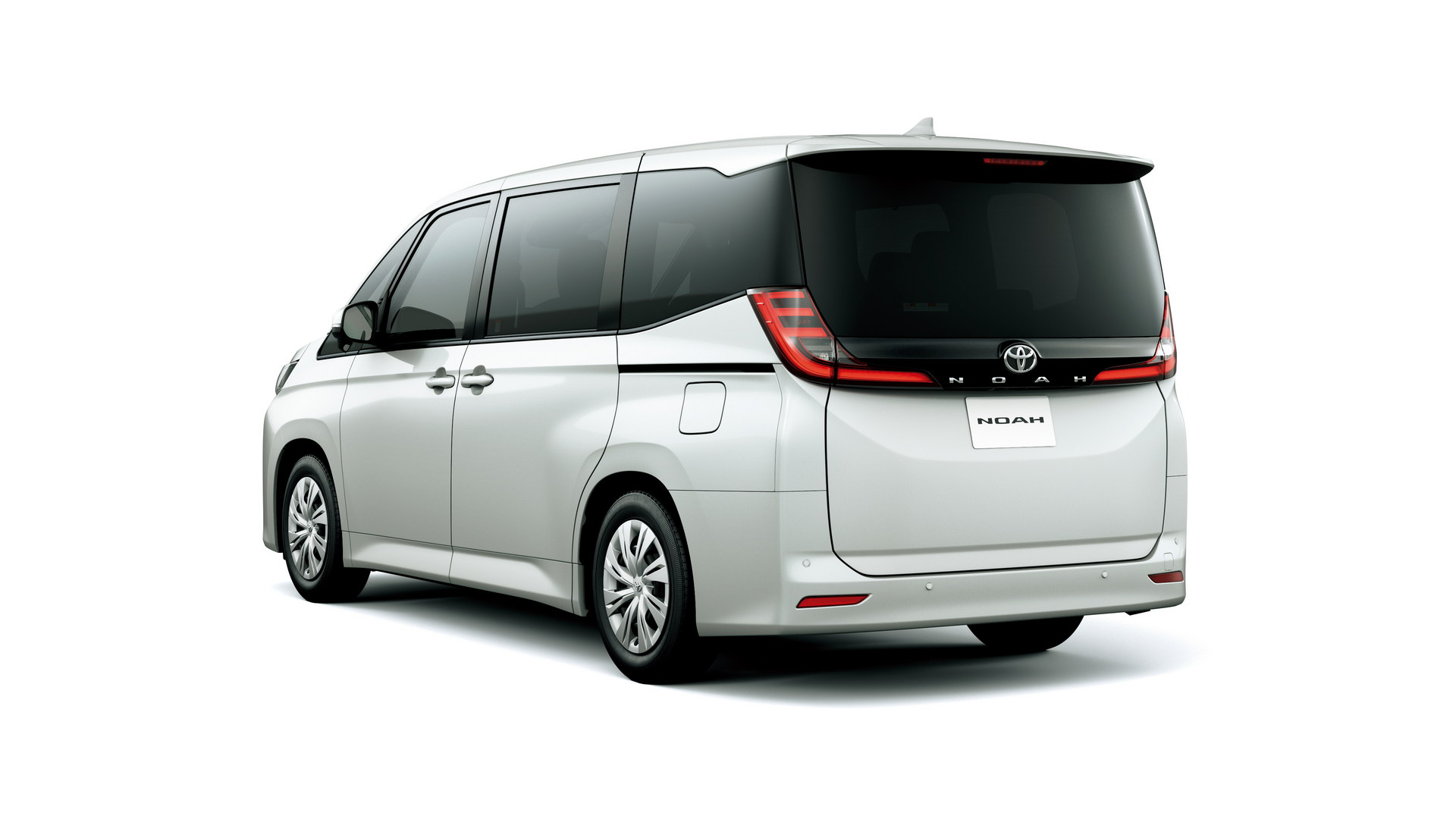 Toyota Noah And Voxy Minivans Debut In Japan With Up To Eight Seats And New Tech