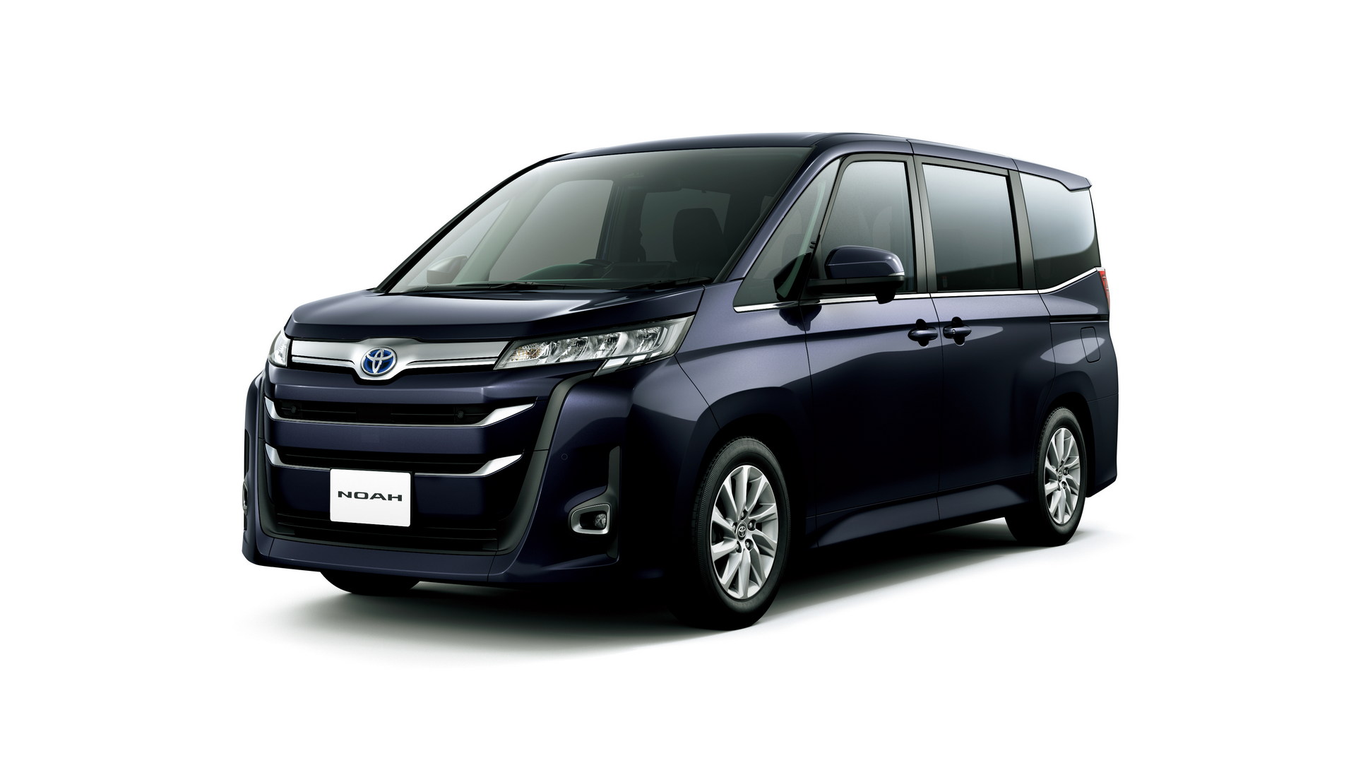 Toyota Noah And Voxy Minivans Debut In Japan With Up To Eight Seats And New Tech