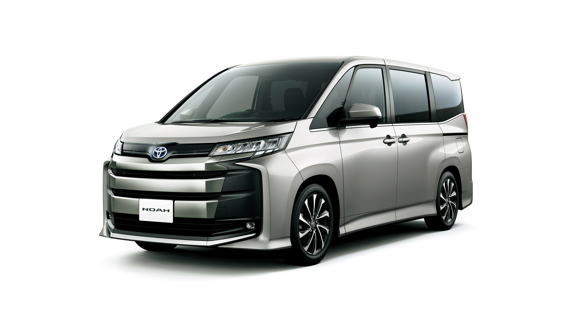 Toyota Noah And Voxy Minivans Debut In Japan With Up To Eight Seats And New Tech