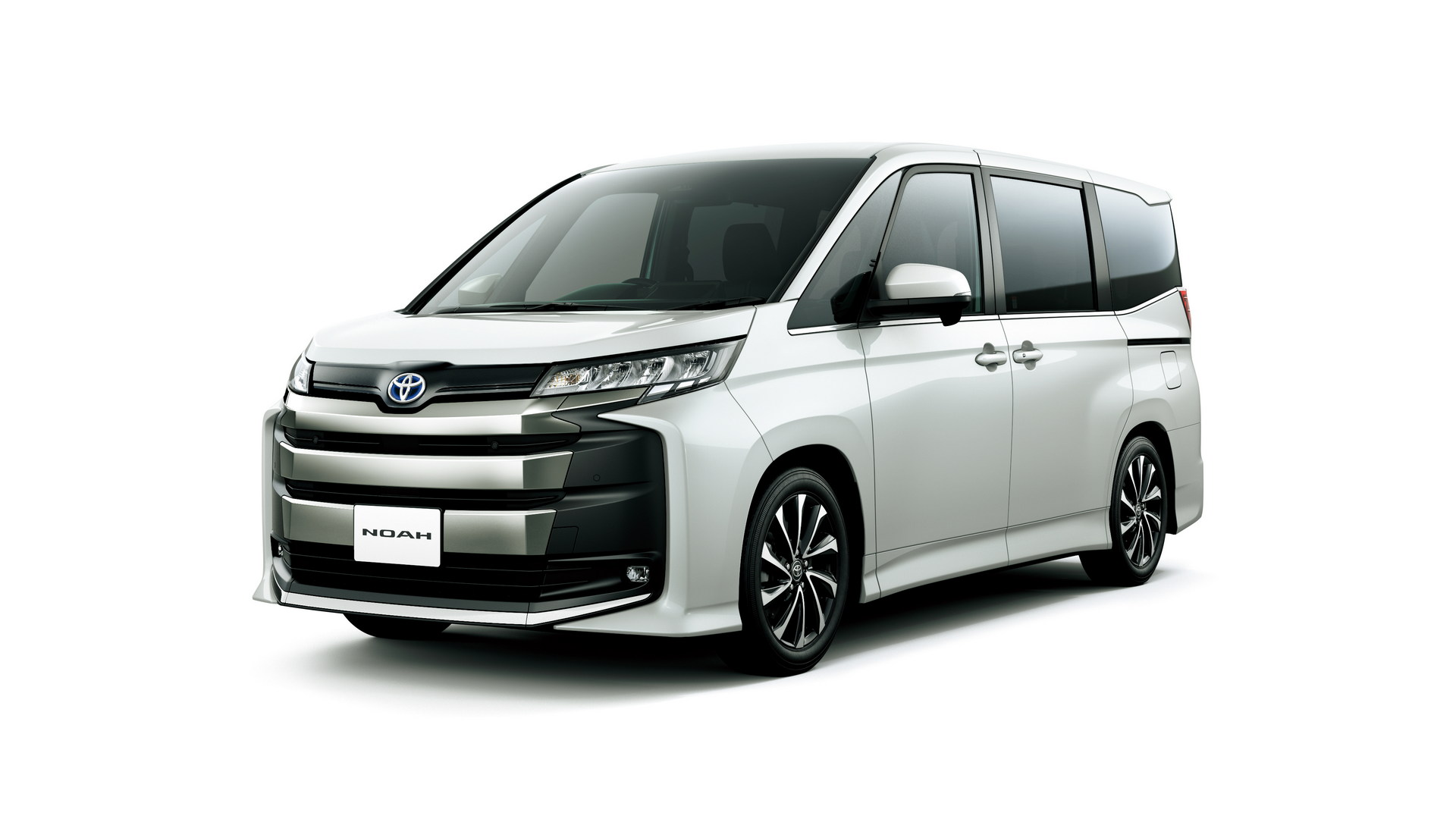 Toyota Noah And Voxy Minivans Debut In Japan With Up To Eight Seats And New Tech