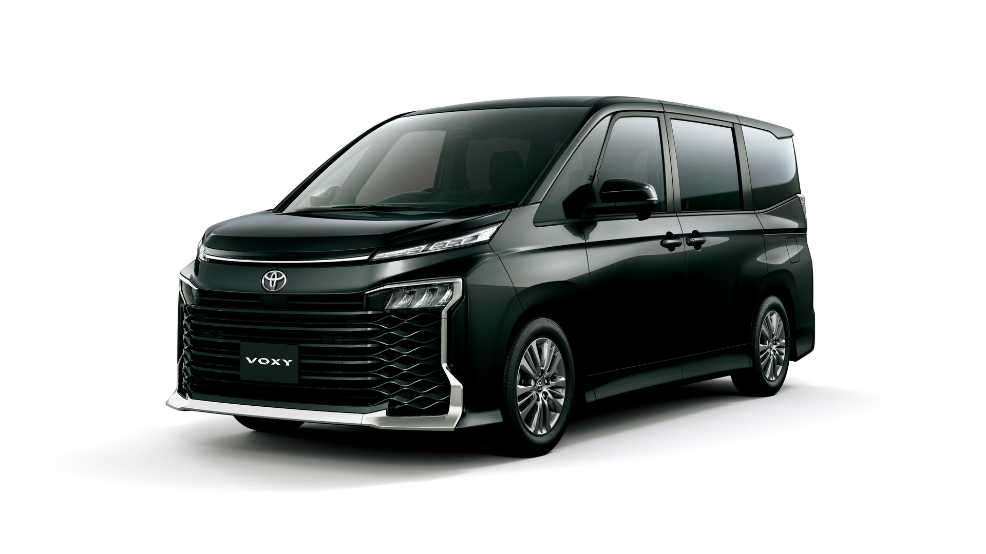 Toyota Noah And Voxy Minivans Debut In Japan With Up To Eight Seats And New Tech