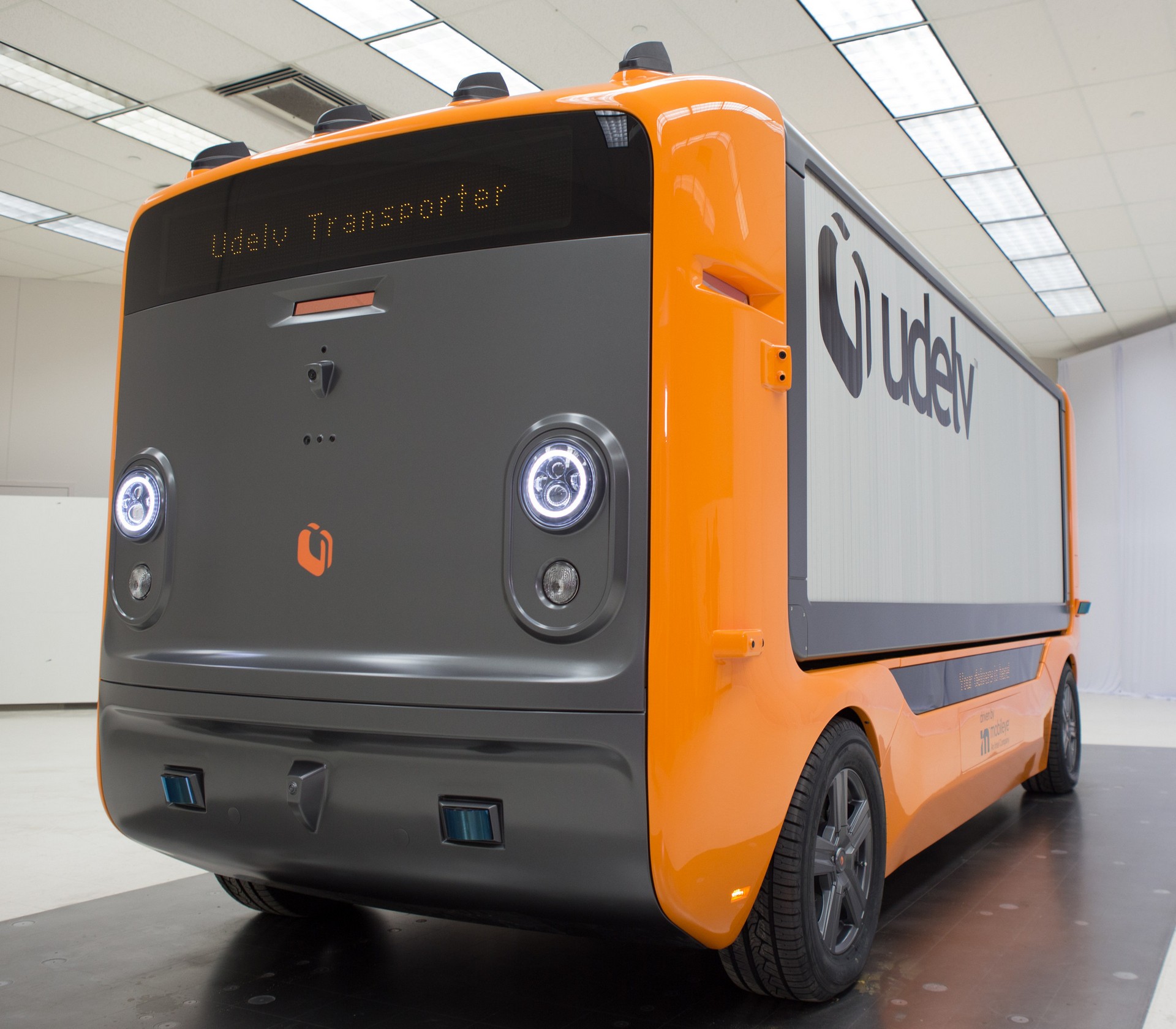 Udelv’s Autonomous Electric Delivery Vehicle Can Carry 2,000 Lbs Of Goods And Make 80 Deliveries Per Trip