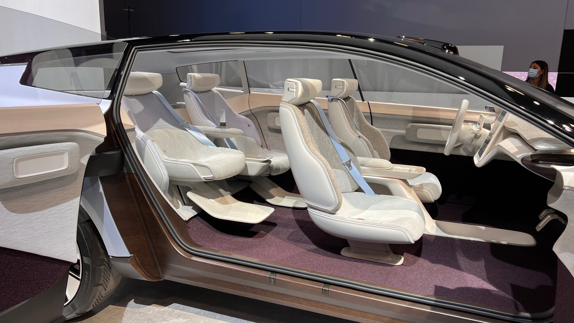 Volvo To Launch Unsupervised Autonomous Tech On New Flagship Electric SUV In California