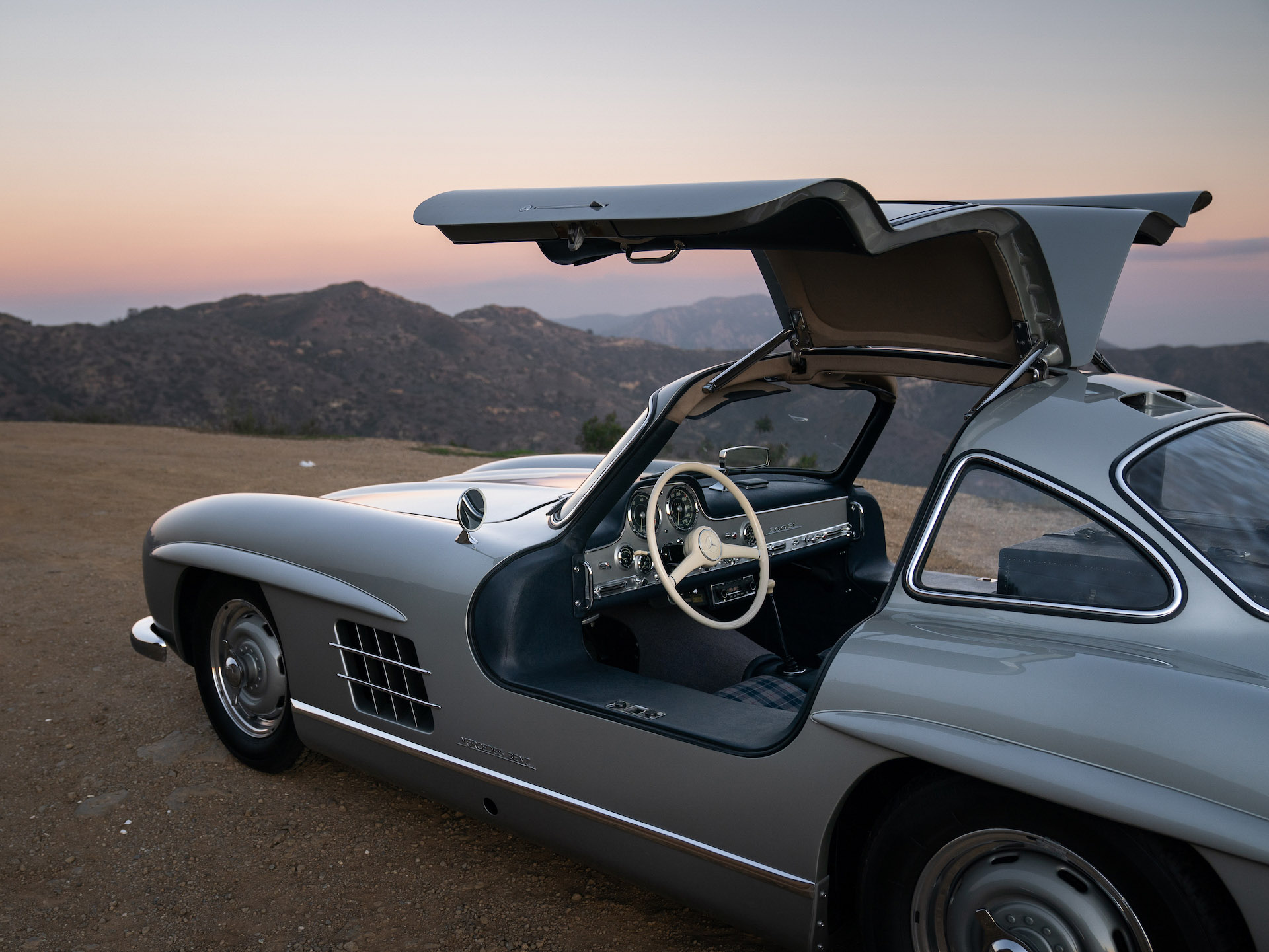 Ultra-Rare Alloy Mercedes 300SL Auctioned for $6.8M, Makes $1.7M Steel Gullwing Look Almost Affordable