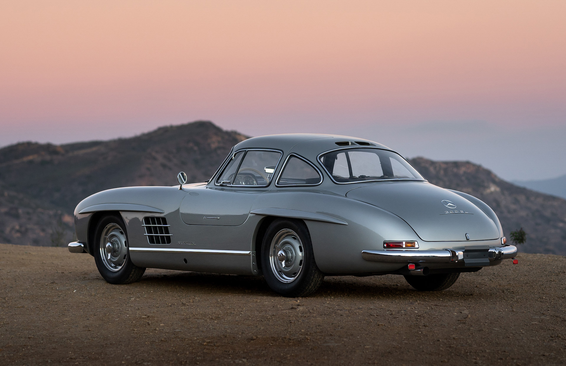 Ultra-Rare Alloy Mercedes 300SL Auctioned for $6.8M, Makes $1.7M Steel Gullwing Look Almost Affordable