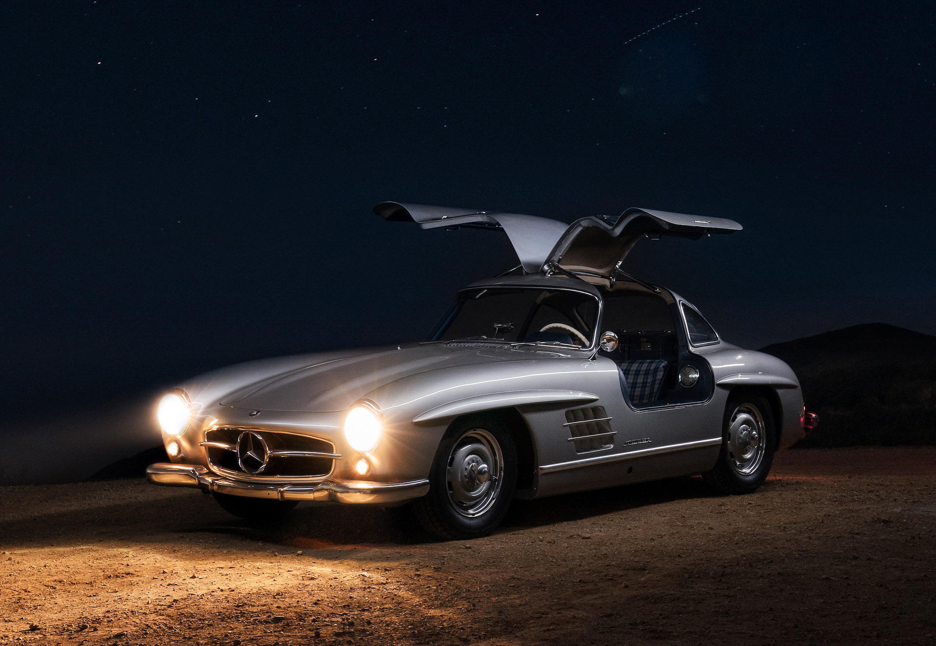 Ultra-Rare Alloy Mercedes 300SL Auctioned for $6.8M, Makes $1.7M Steel Gullwing Look Almost Affordable