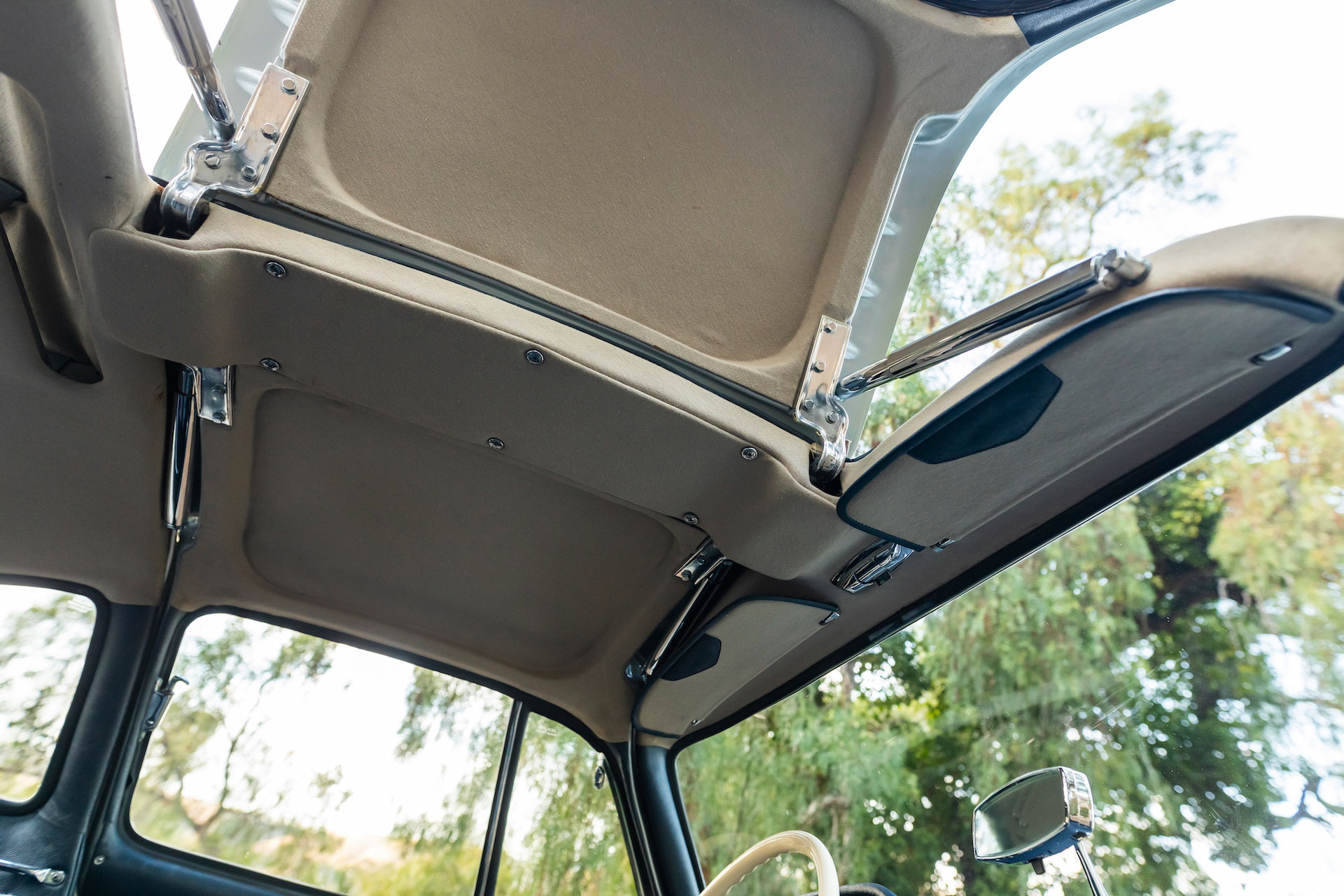 Ultra-Rare Alloy Mercedes 300SL Auctioned for $6.8M, Makes $1.7M Steel Gullwing Look Almost Affordable