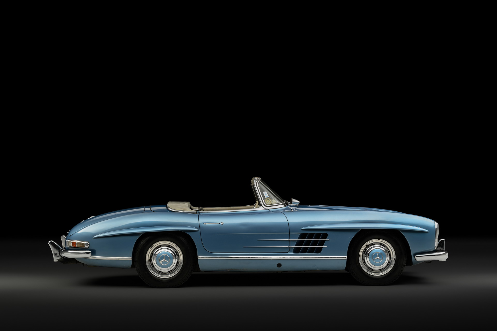 You Can Own F1 Legend Juan Manuel Fangio’s Personal 1958 Mercedes-Benz 300SL