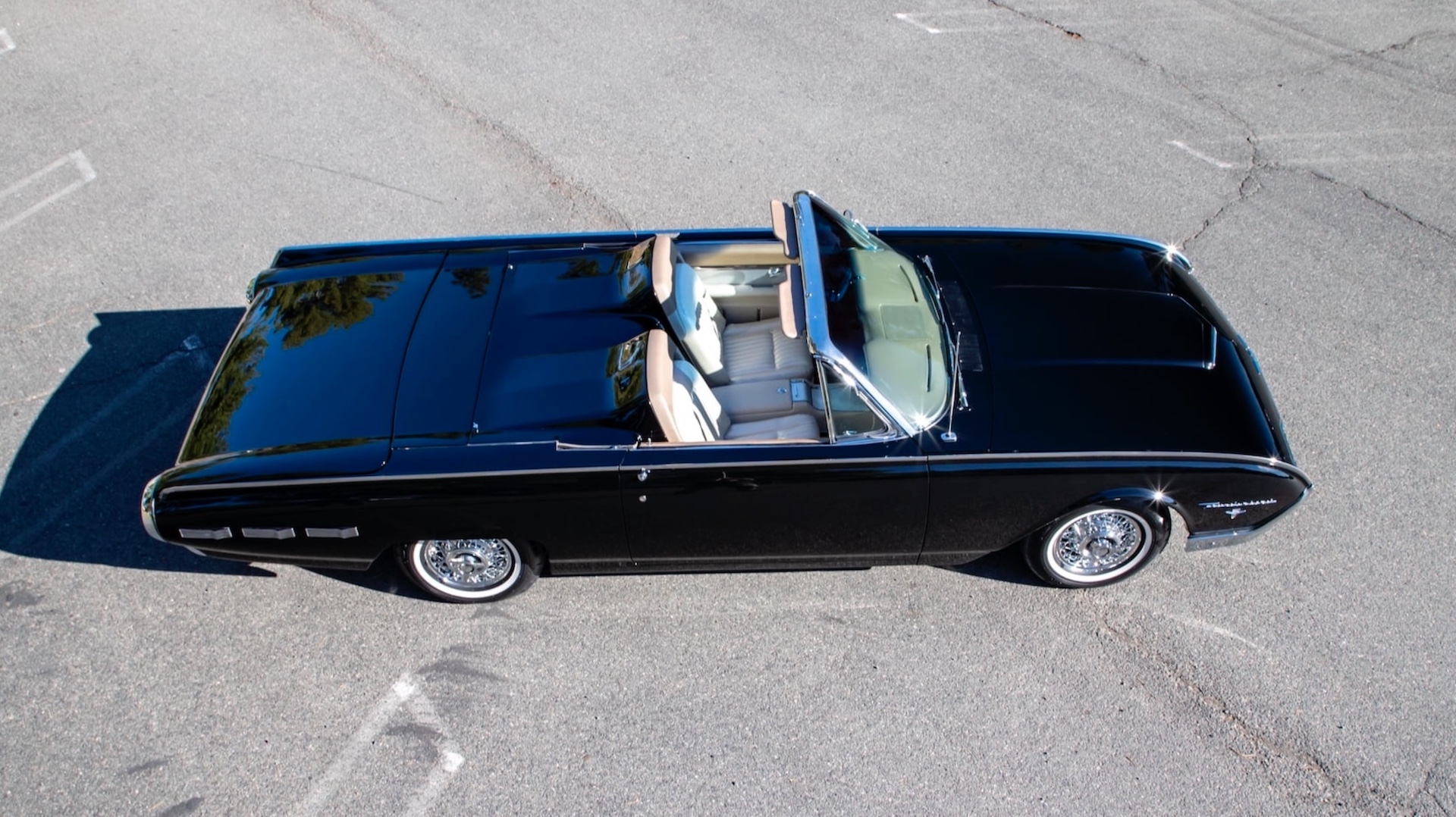 Rare 390 HP M-Code Roadster Is A 1962 Ford Thunderbird With Talons