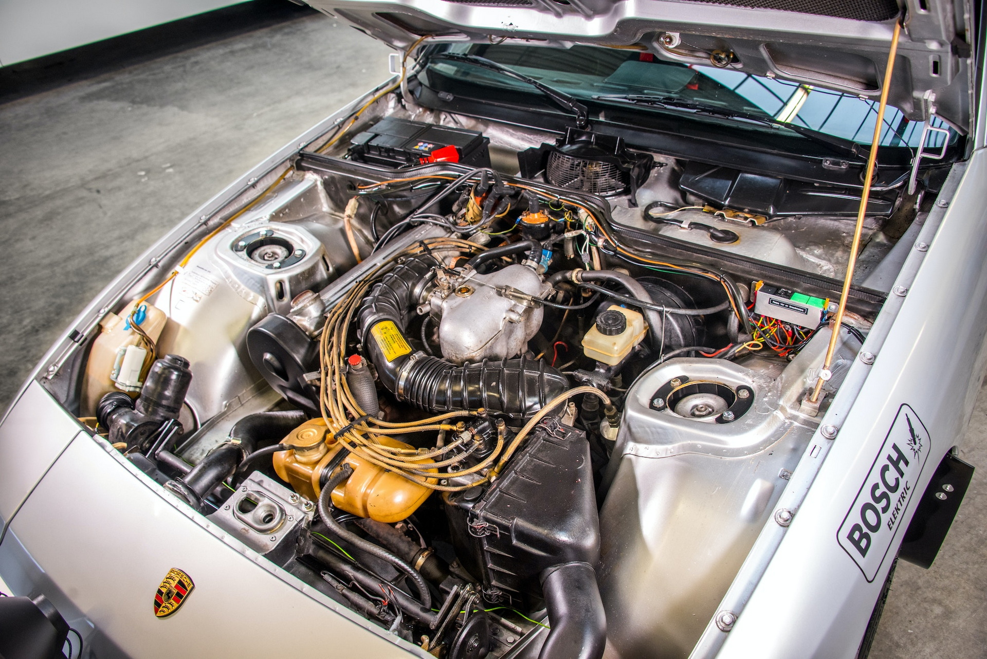 This Awesome Porsche 924 Rally Build May Be The Poor Man’s “Safari”