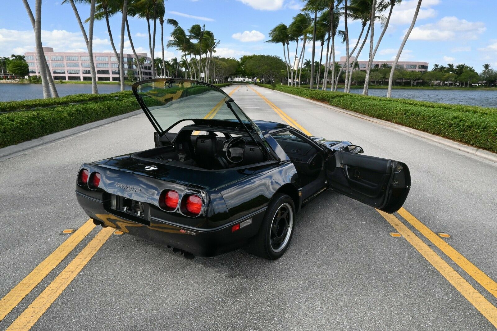Prototype 1990 Corvette ZR-1 With Active Suspension Might Be The Ultimate C4 And You Can Buy It