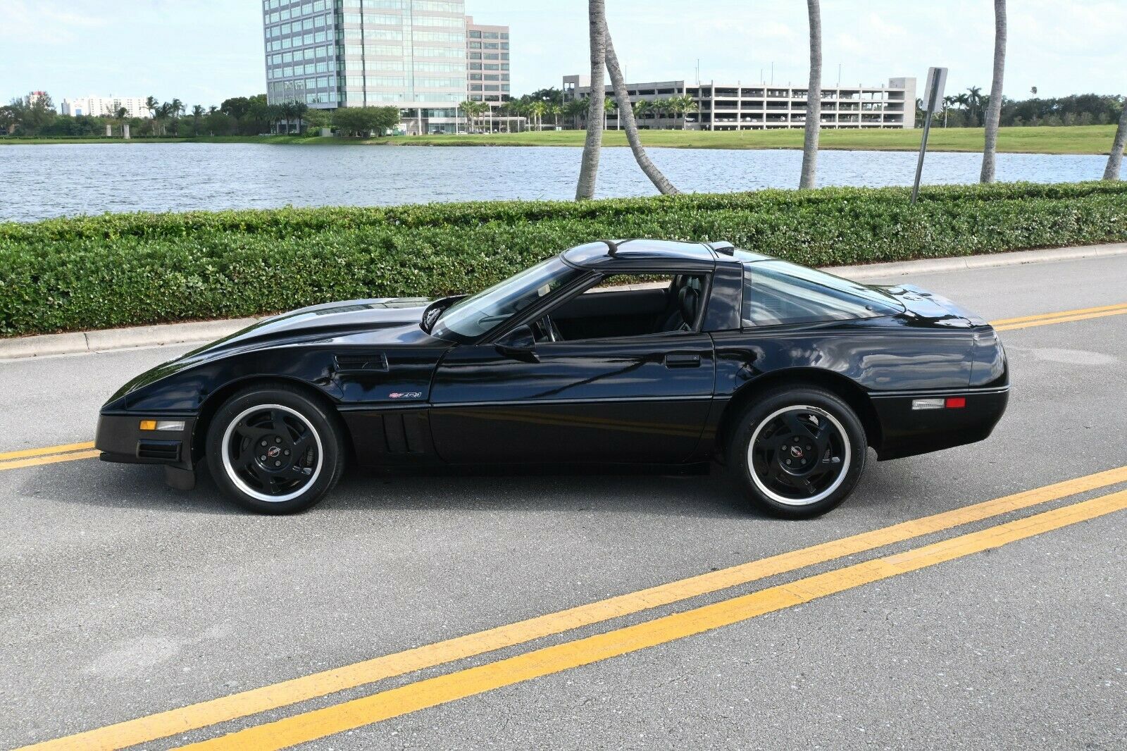 Prototype 1990 Corvette ZR-1 With Active Suspension Might Be The Ultimate C4 And You Can Buy It