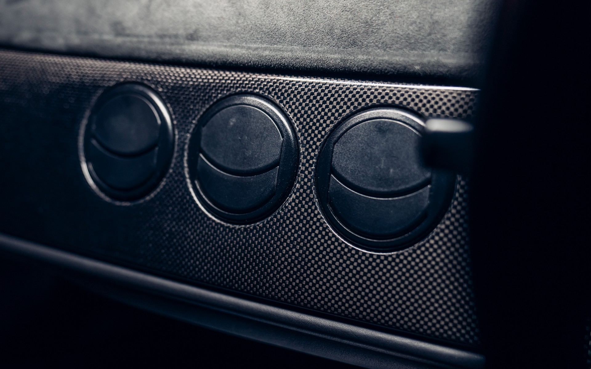 This Ferrari F50 Is One Of Just Eight RHD Examples And Now It’s Going To Cross The Auction Block