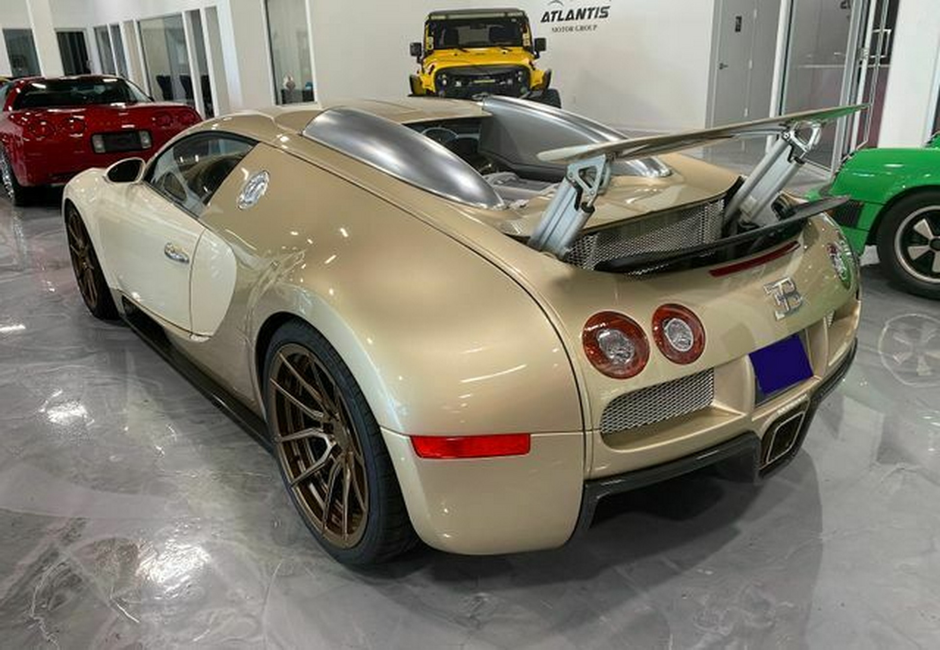 For $1.6 Million, Will You Go For A One Of A Kind Beige Bugatti Veyron?