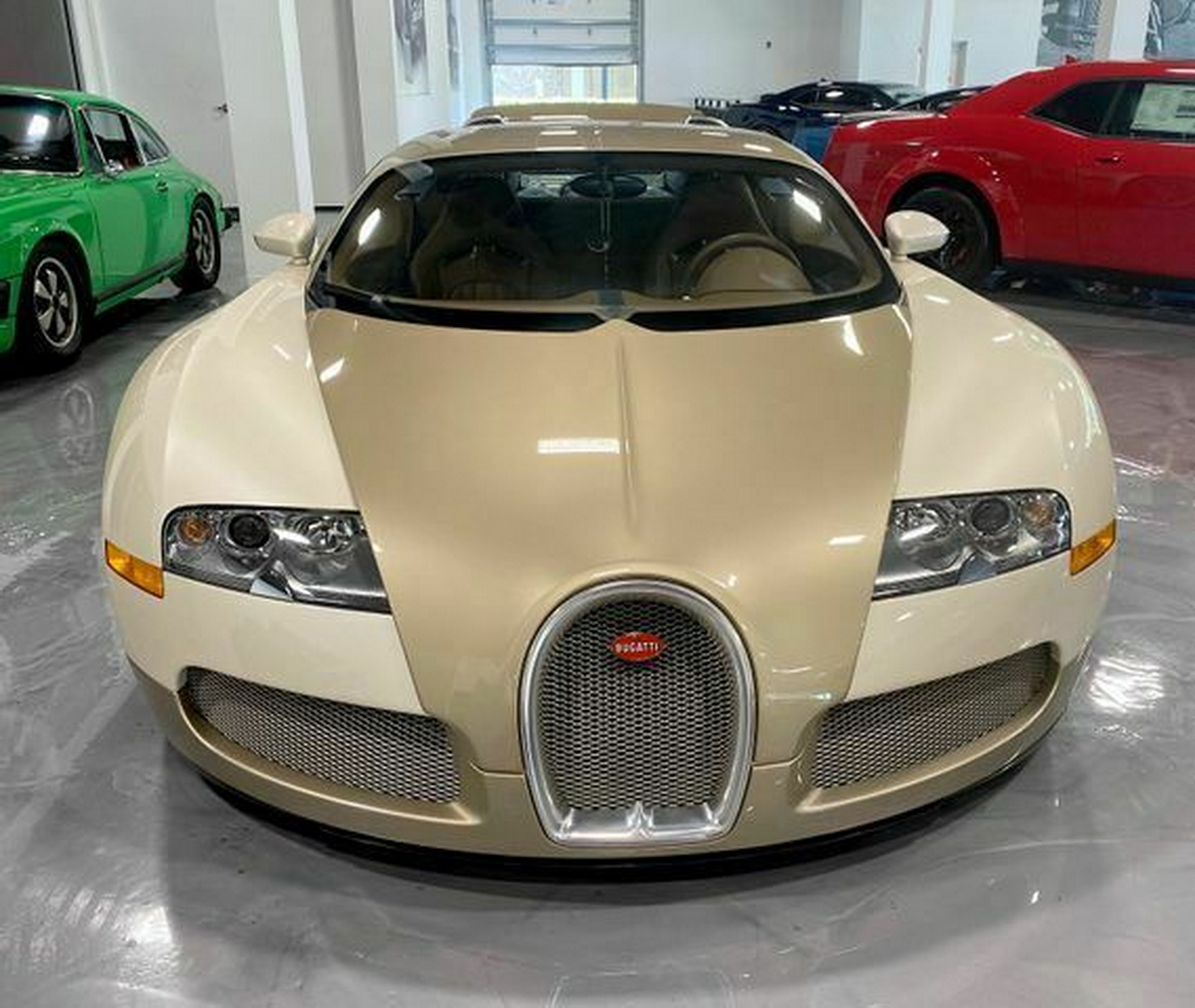 For $1.6 Million, Will You Go For A One Of A Kind Beige Bugatti Veyron?