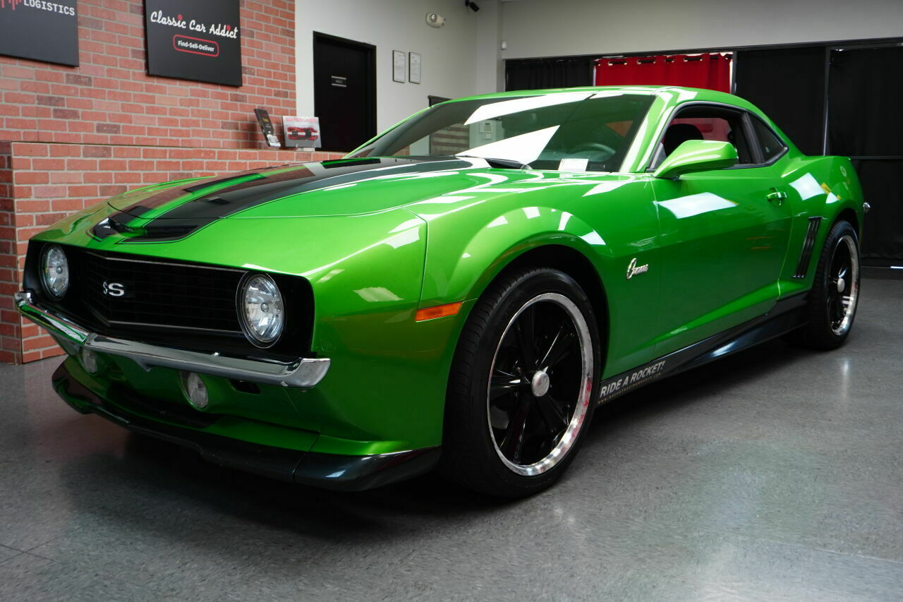 Reverse Restomod Puts A ’69 Face On A 2010 Chevrolet Camaro