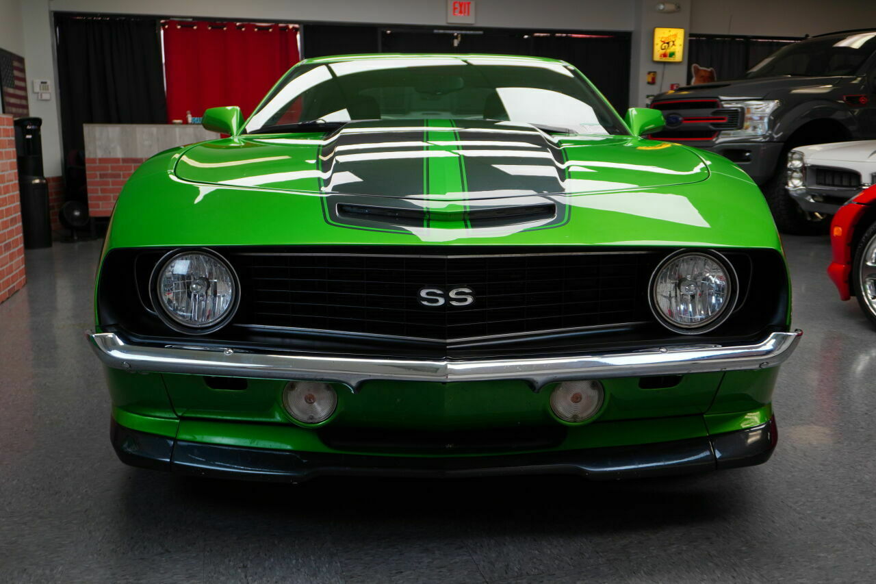 Reverse Restomod Puts A ’69 Face On A 2010 Chevrolet Camaro