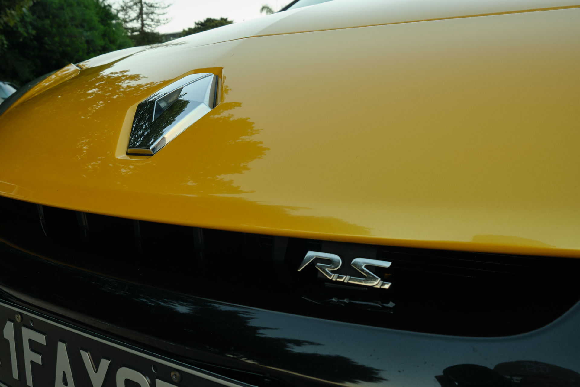 CarScoops Garage: This Is Our 2011 Renault Clio RS 200 AGP