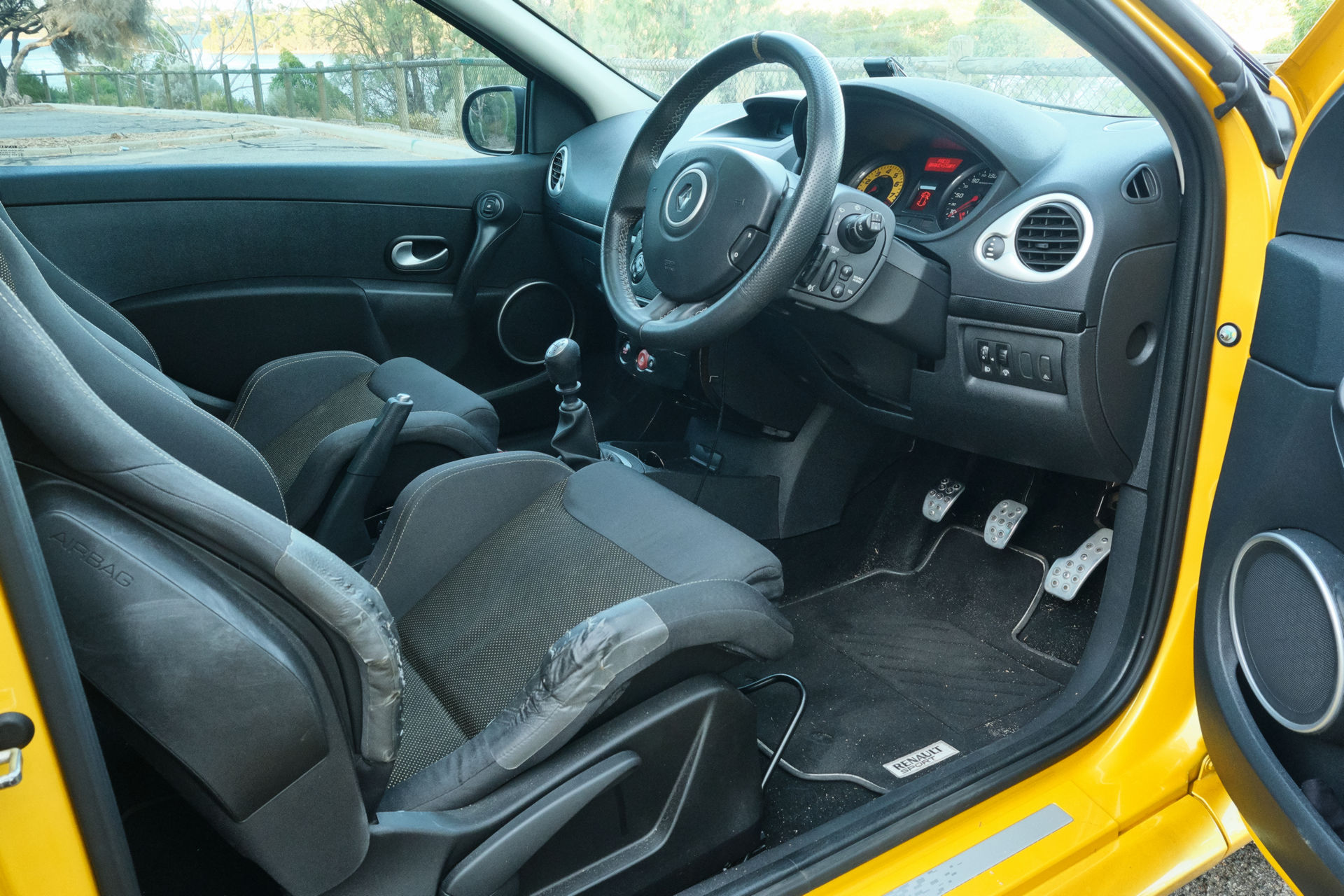 CarScoops Garage: This Is Our 2011 Renault Clio RS 200 AGP